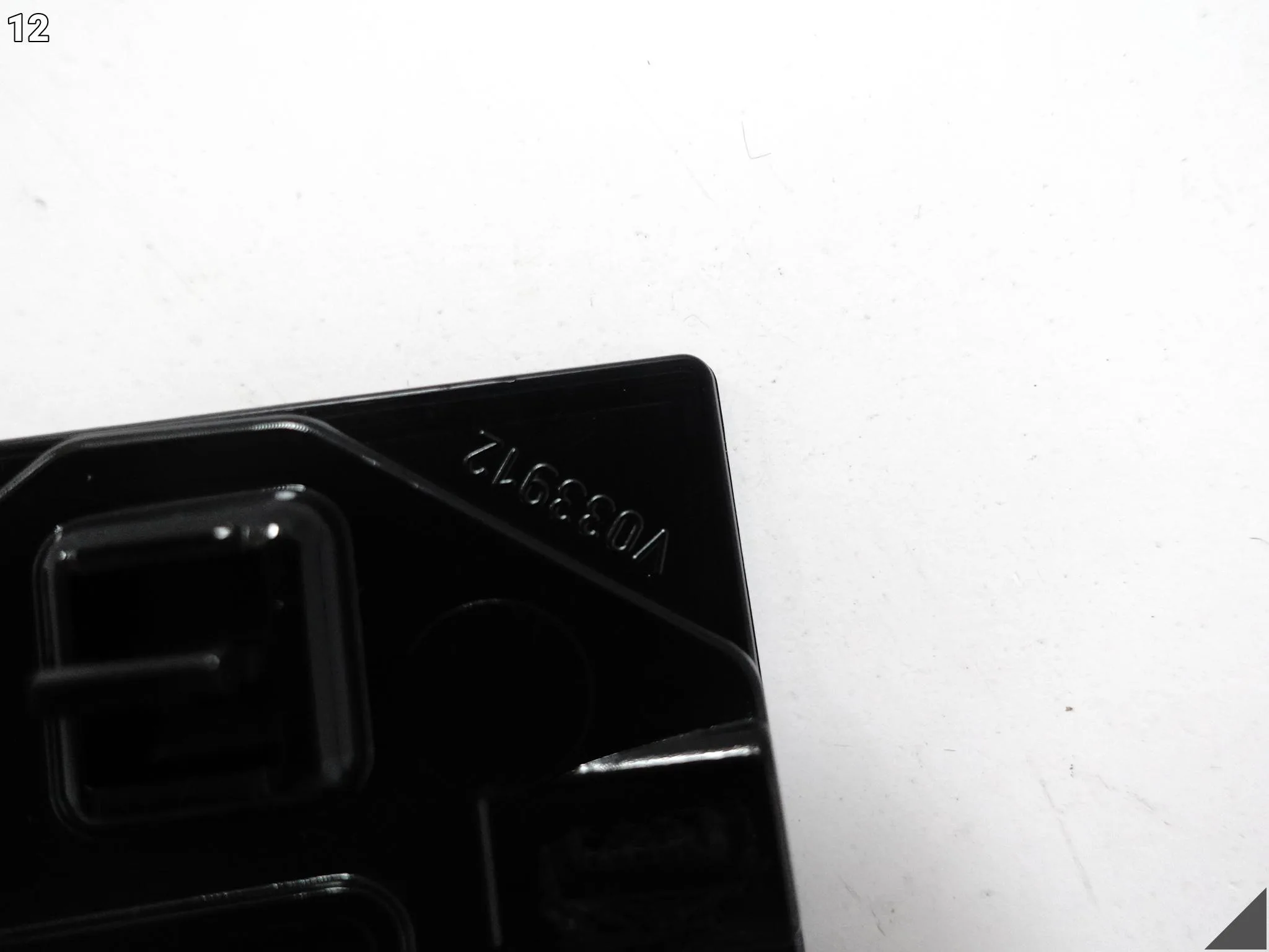 VW TIGUAN CT1 III 571 24- OSŁONA PANEL DESKI ROZDZIELCZEJ WLOT KRATKA LEWA VW TIGUAN CT1 III 571 24- OSŁONA PANEL DESKI ROZDZIELCZEJ WLOT KRATKA LEWA - obrazek 13