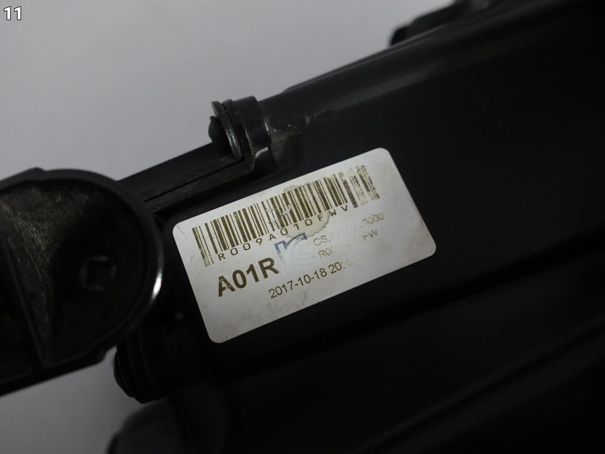 HYUNDAI KONA I 1 OS 17-20 LAMPA PRAWA ZWYKŁA H7 HALOGEN PRZÓD EUROPA HYUNDAI KONA I 1 OS 17-20 LAMPA PRAWA ZWYKŁA H7 HALOGEN PRZÓD EUROPA - obrazek 12