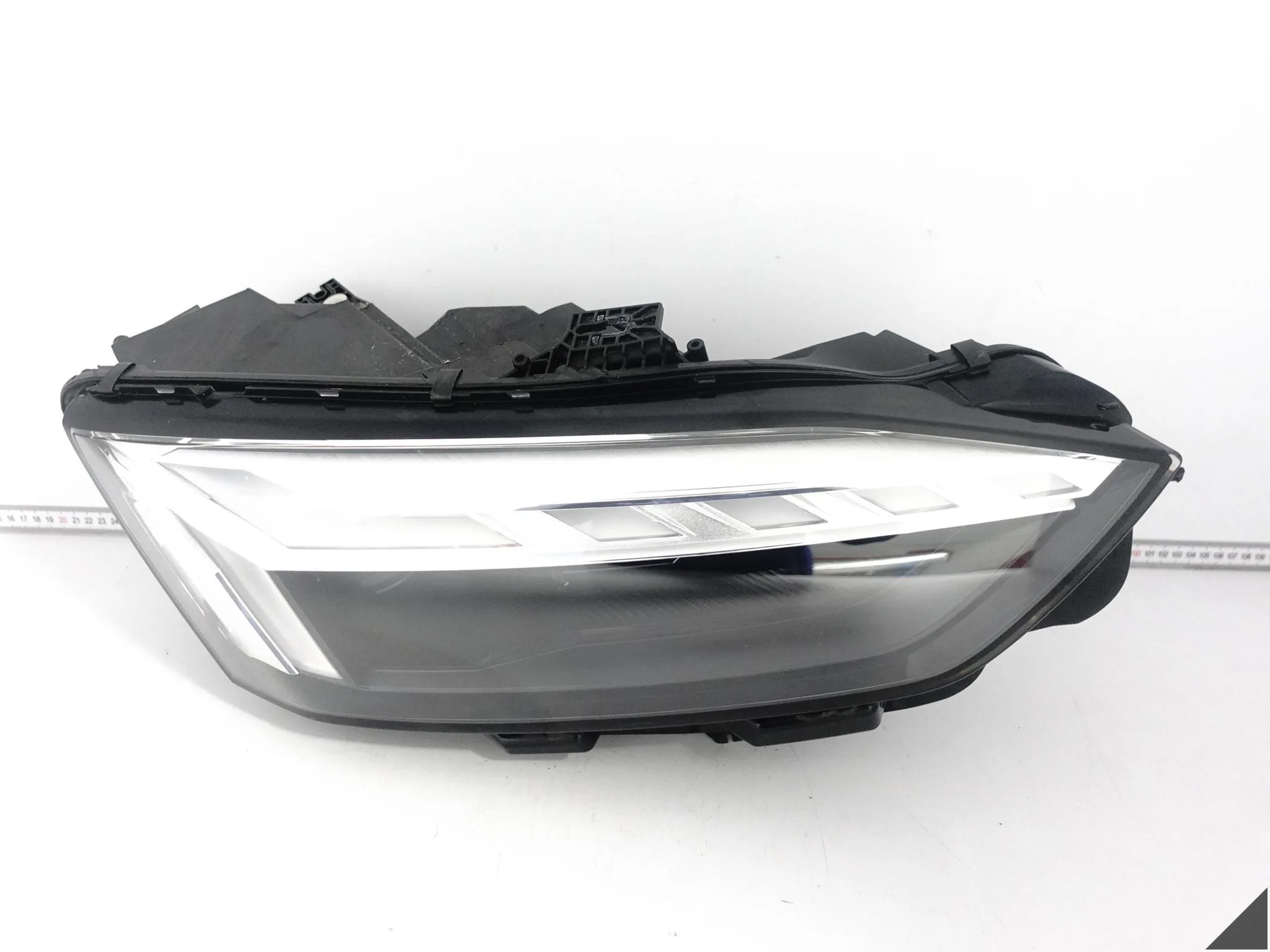 AUDI A5 S5 8W6 F5 B9 LIFT 19-24 LAMPA FULL LED MATRIX PRAWA PRZÓD EUROPA AUDI A5 S5 8W6 F5 B9 LIFT 19-24 LAMPA FULL LED MATRIX PRAWA PRZÓD EUROPA