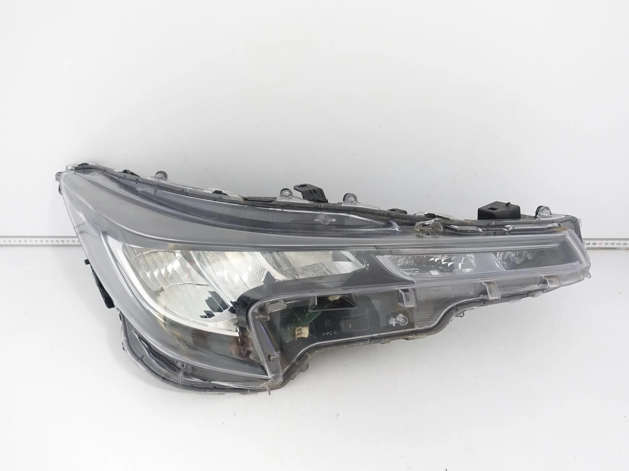TOYOTA COROLLA E21 E210 XII 18-22 LAMPA HEADLIGHT FULL LED LOW PRAWA EUROPA TOYOTA COROLLA E21 E210 XII 18-22 LAMPA HEADLIGHT FULL LED LOW PRAWA EUROPA