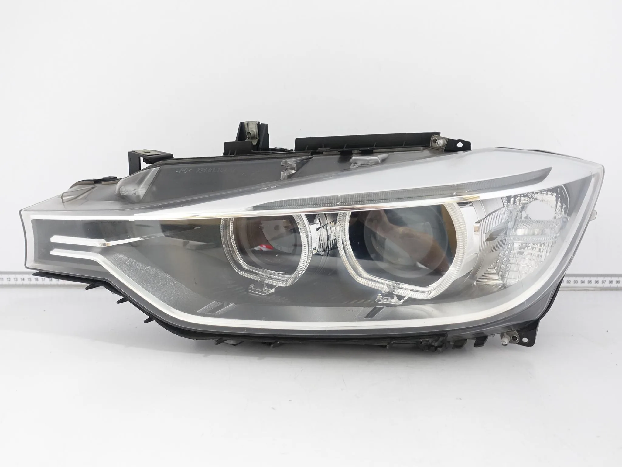 BMW F30 F31 11-15 LAMPA XENON + LED SKRĘTNA DYNAMIC LEWA PRZÓD EUROPA BMW F30 F31 11-15 LAMPA XENON + LED SKRĘTNA DYNAMIC LEWA PRZÓD EUROPA