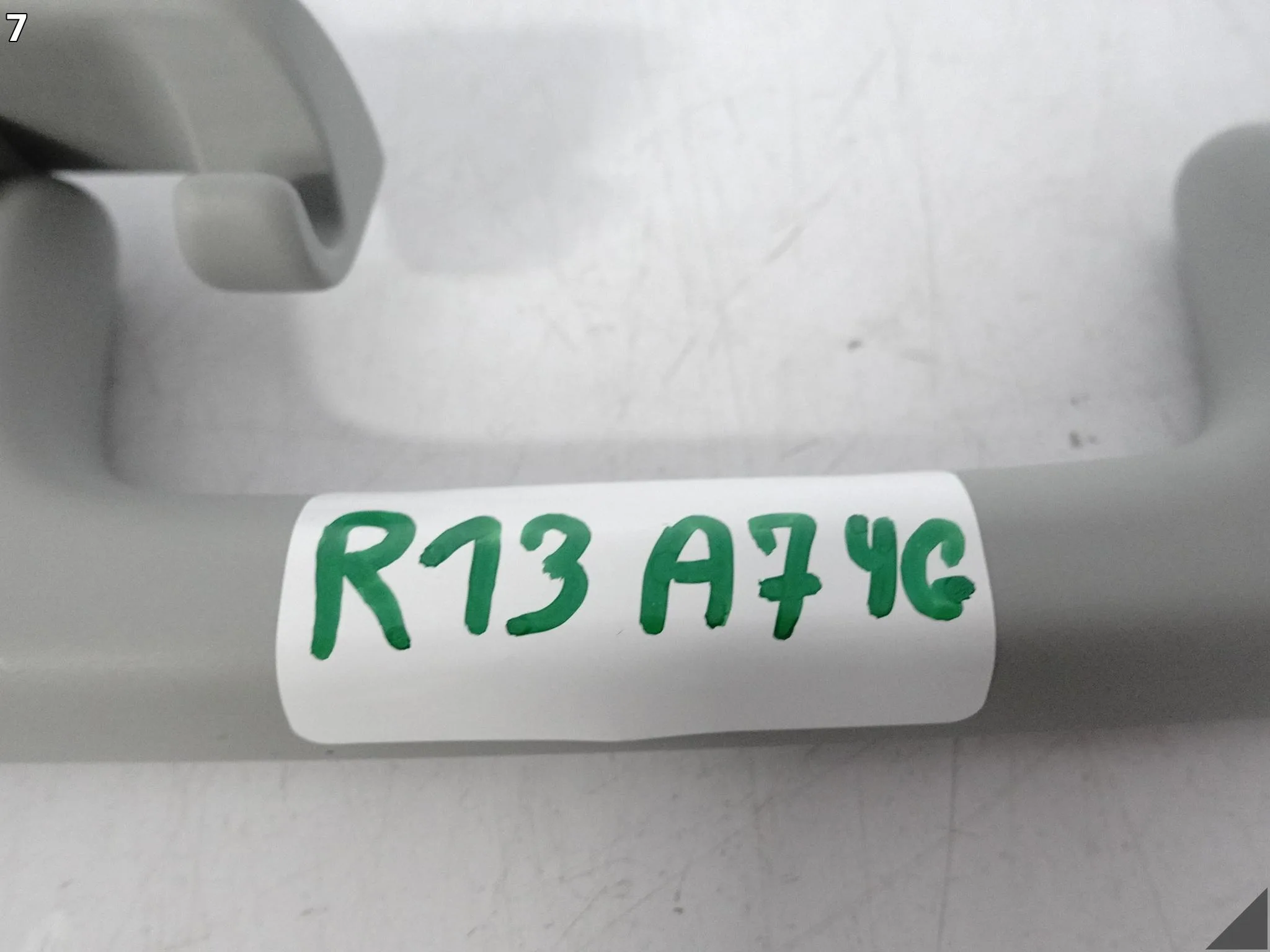 AUDI A6 S6 C7 4G0 A7 S7 4G8 10-18 UCHWYT RĄCZKA PODSUFITKI PRAWY TYŁ EP5 AUDI A6 S6 C7 4G0 A7 S7 4G8 10-18 UCHWYT RĄCZKA PODSUFITKI PRAWY TYŁ EP5 - obrazek 8