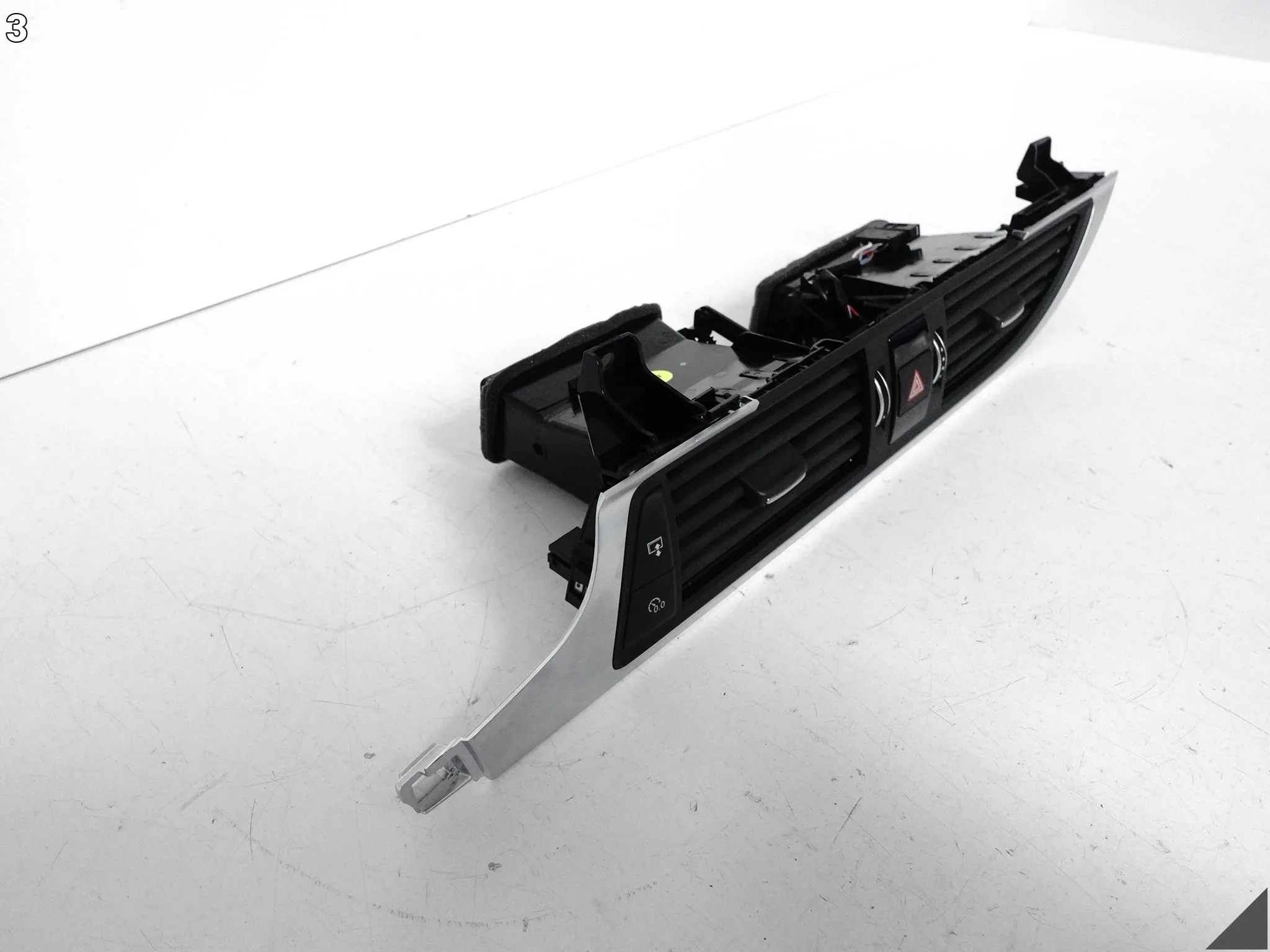 AUDI A7 S7 RS7 4G8 A6 S6 RS6 4G0 C7 LIFT 14-18 KRATKA NAWIEWU ŚRODKOWA AUDI A7 S7 RS7 4G8 A6 S6 RS6 4G0 C7 LIFT 14-18 KRATKA NAWIEWU ŚRODKOWA - obrazek 4
