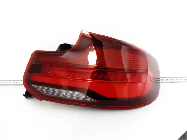 BMW 2 F22 F23 M2 F87 LIFT LCI LAMPA LED W BŁOTNIK PRAWA TYŁ EU BLACK LINE