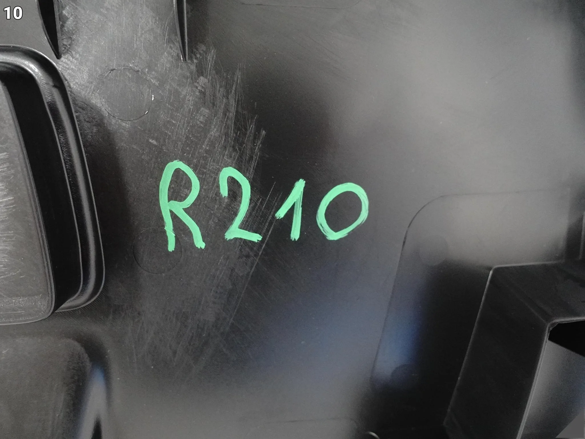 AUDI A7 S7 RS7 4G8 C7 10-18 TAPICERKA OSŁONA KLAPY BAGAŻNIKA + TRÓJKĄT 4PK AUDI A7 S7 RS7 4G8 C7 10-18 TAPICERKA OSŁONA KLAPY BAGAŻNIKA + TRÓJKĄT 4PK - obrazek 11