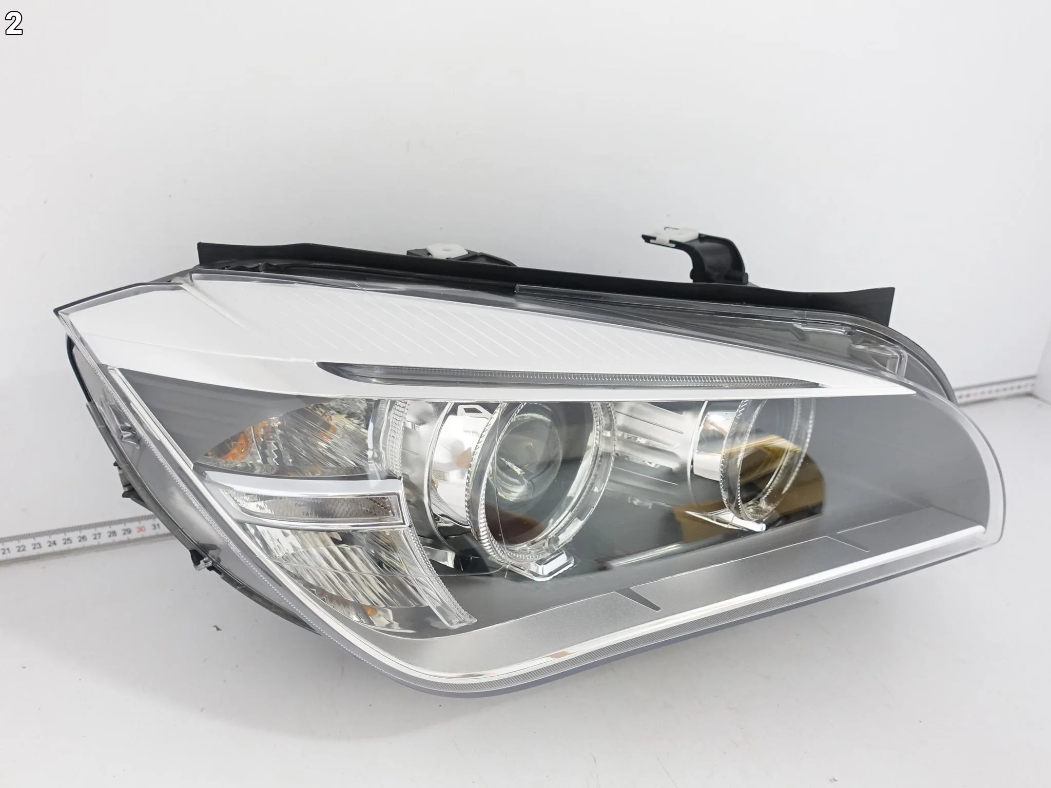 BMW X1 E84 LIFT LCI 12-15 LAMPA XENON + LED SKRĘTNA DYNAMIC PRAWA EUROPA BMW X1 E84 LIFT LCI 12-15 LAMPA XENON + LED SKRĘTNA DYNAMIC PRAWA EUROPA - obrazek 3