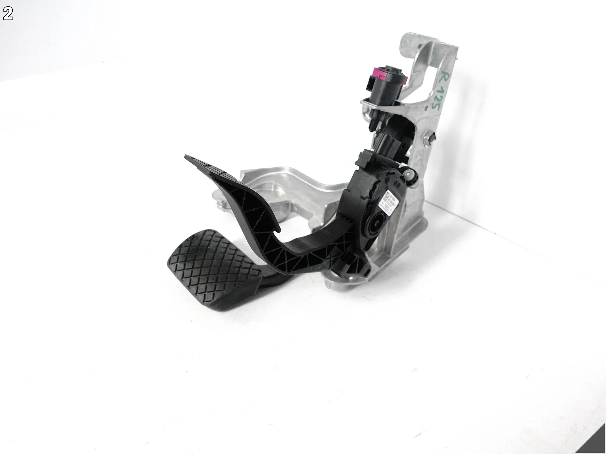 AUDI A6 S6 4G1 A7 S7 4G8 A8 S8 4H1 A4 8K0 LIFT PEDAŁY AUTOMAT HAMULEC GAZ AUDI A6 S6 4G1 A7 S7 4G8 A8 S8 4H1 A4 8K0 LIFT PEDAŁY AUTOMAT HAMULEC GAZ - obrazek 3