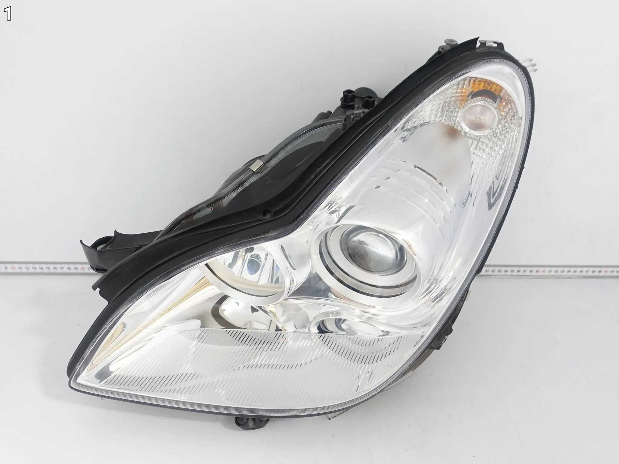 MERCEDES CLS C219 W219 04-10 XENON LAMPA LEWA MODUŁY SPRYSK EUROPA IDEALNA MERCEDES CLS C219 W219 04-10 XENON LAMPA LEWA MODUŁY SPRYSK EUROPA IDEALNA - obrazek 2