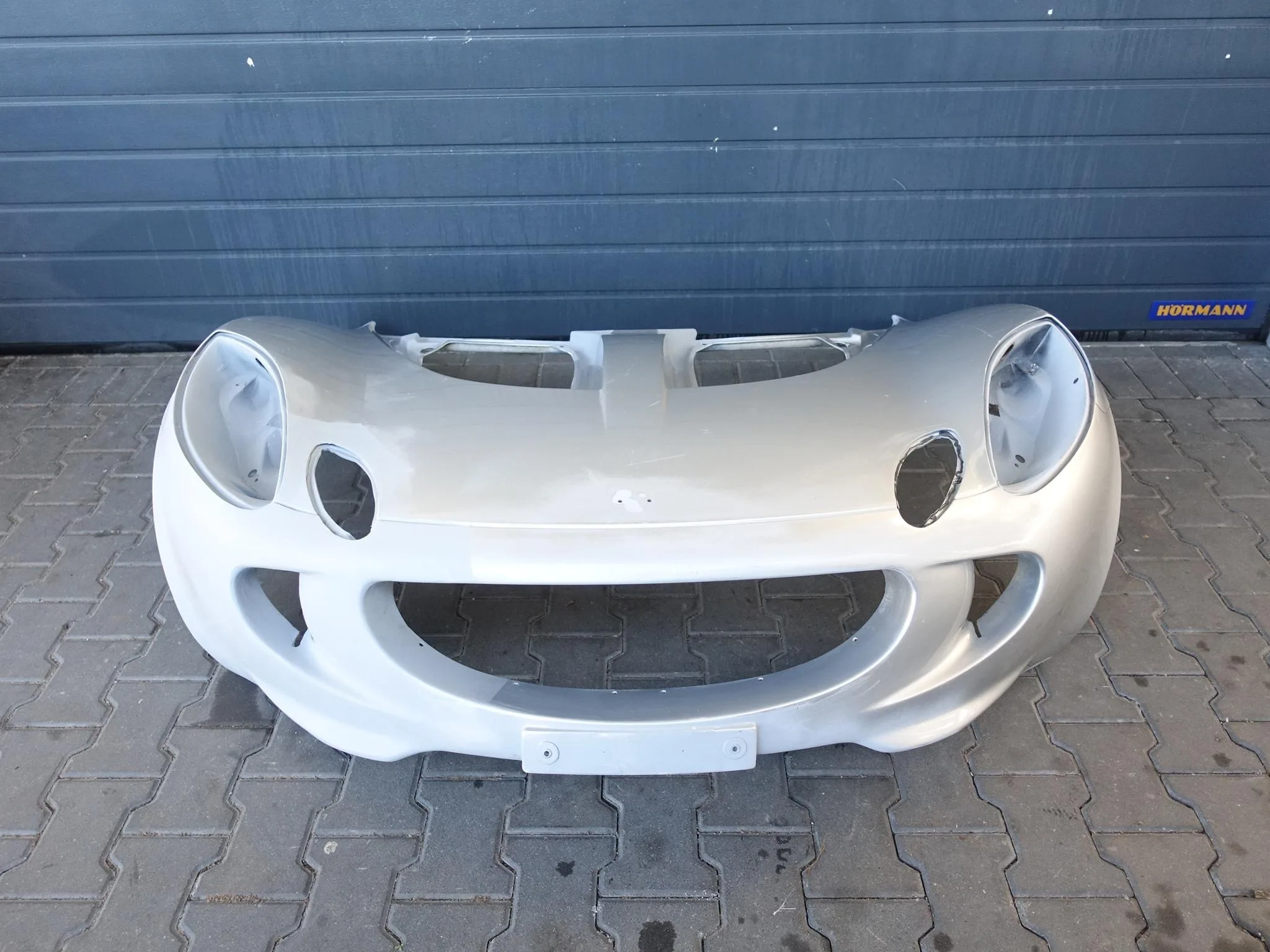 LOTUS ELISE EXIGE S2 01-11 MASKA ZDERZAK BUMPER FRONTCLAM CALMSHELL PRZÓD LOTUS ELISE EXIGE S2 01-11 MASKA ZDERZAK BUMPER FRONTCLAM CALMSHELL PRZÓD