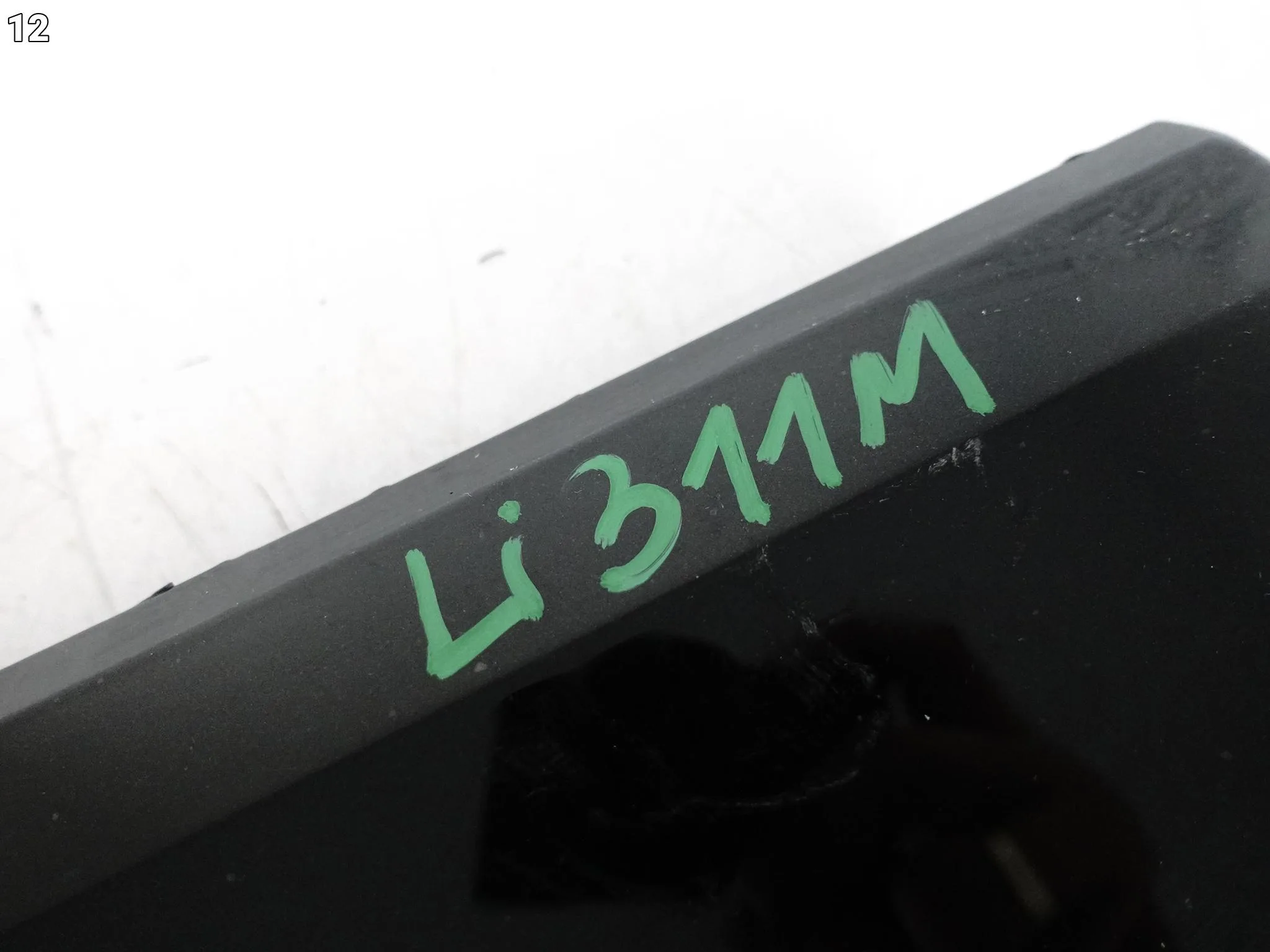 AUDI RSQ8 RS Q8 4M8 18- LISTWA OSŁONA NAKŁADKA NA DRZWI PRAWA TYŁ ORG AUDI RSQ8 RS Q8 4M8 18- LISTWA OSŁONA NAKŁADKA NA DRZWI PRAWA TYŁ ORG - obrazek 13