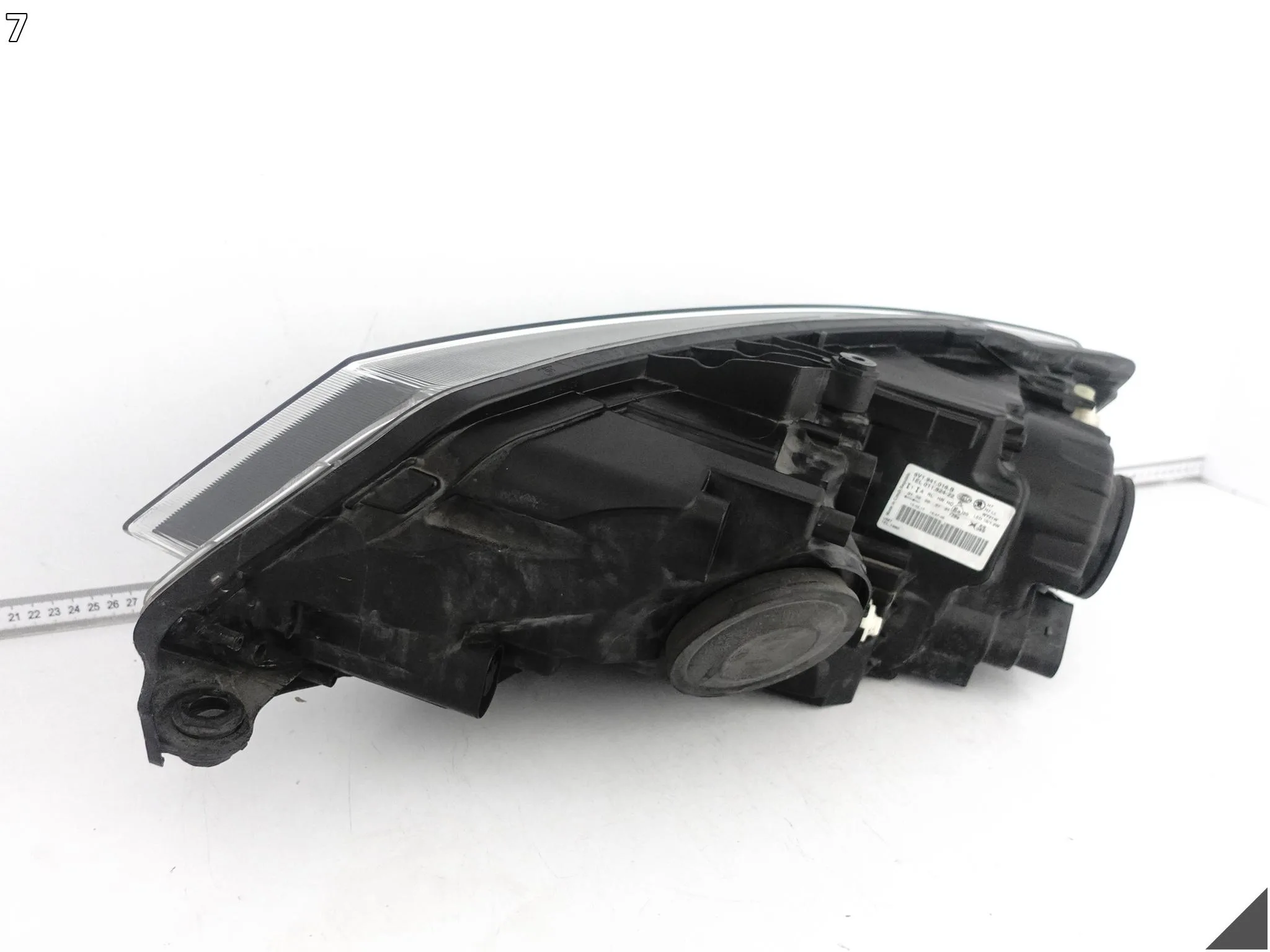 SKODA FABIA III 3 6V1 14-18 LAMPA HALOGEN ZWYKŁA + LED PRAWA PRZÓD EUROPA SKODA FABIA III 3 6V1 14-18 LAMPA HALOGEN ZWYKŁA + LED PRAWA PRZÓD EUROPA - obrazek 8