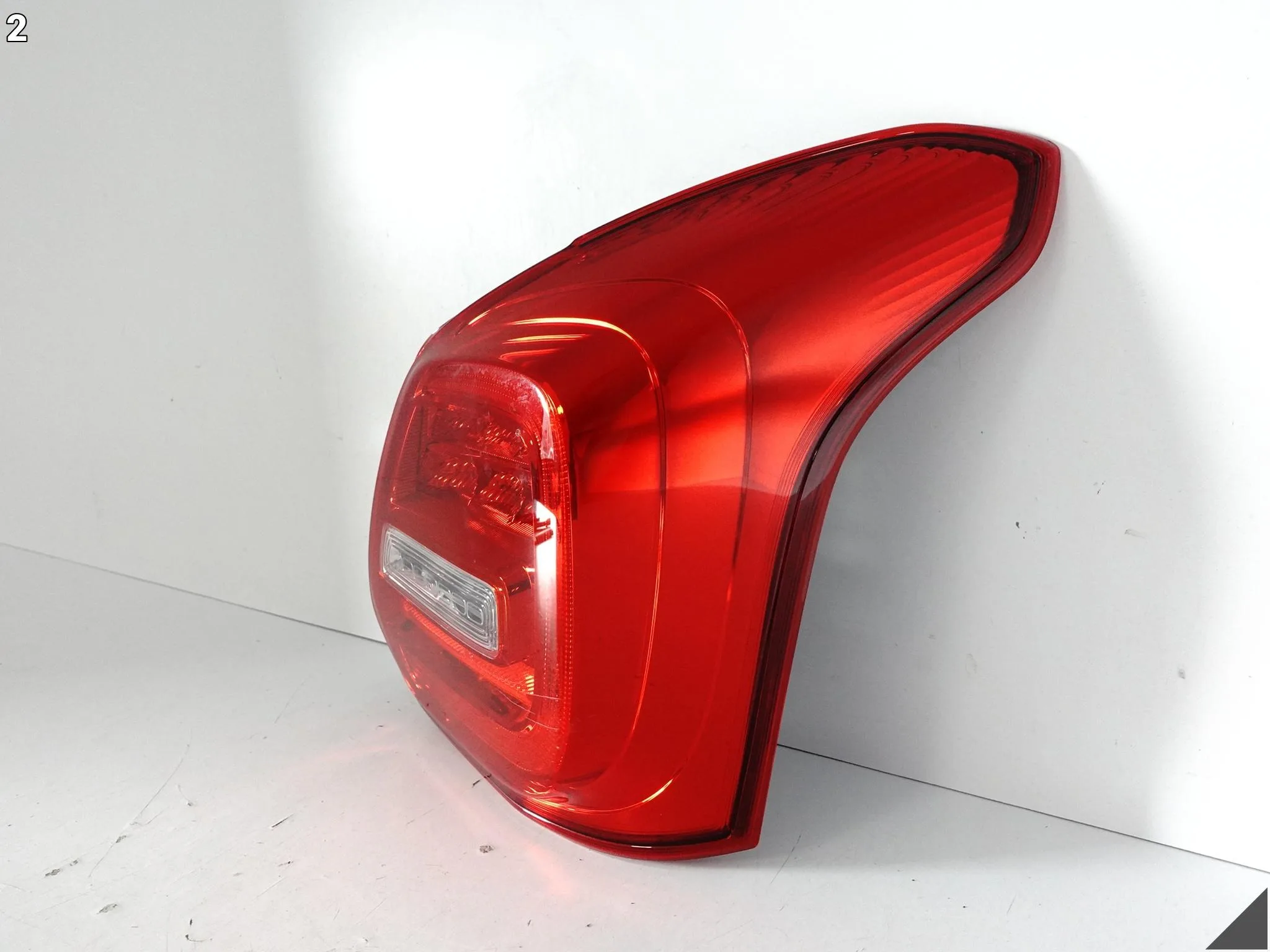 SUZUKI SWIFT MK8 VI 17-24 LAMPA LED W BŁOTNIK PRAWA TYŁ EU 220-59363 SUZUKI SWIFT MK8 VI 17-24 LAMPA LED W BŁOTNIK PRAWA TYŁ EU 220-59363 - obrazek 3