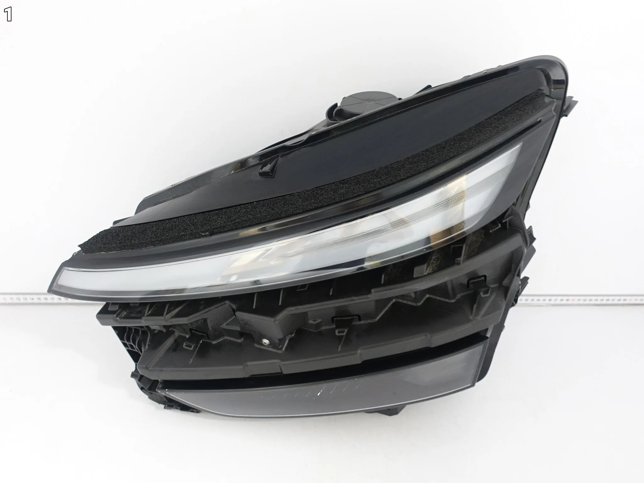 TESLA MODEL Y JUNIPER 25- LAMPA FULL LED DRL LEWA PRZÓD EUROPA TESLA MODEL Y JUNIPER 25- LAMPA FULL LED DRL LEWA PRZÓD EUROPA - obrazek 2