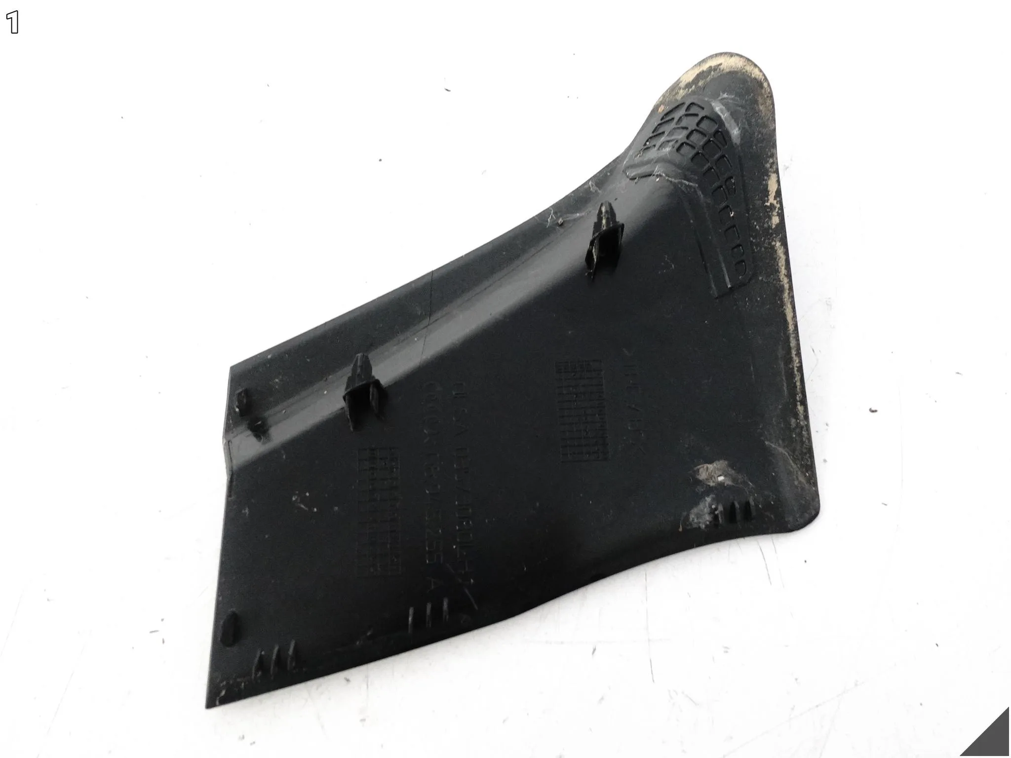 AUDI RS7 S7 A7 4G8 C7 LIFT 14-18 OSŁONA OBUDOWA LAMPY LEWA TYŁ 4G8945255A AUDI RS7 S7 A7 4G8 C7 LIFT 14-18 OSŁONA OBUDOWA LAMPY LEWA TYŁ 4G8945255A - obrazek 2