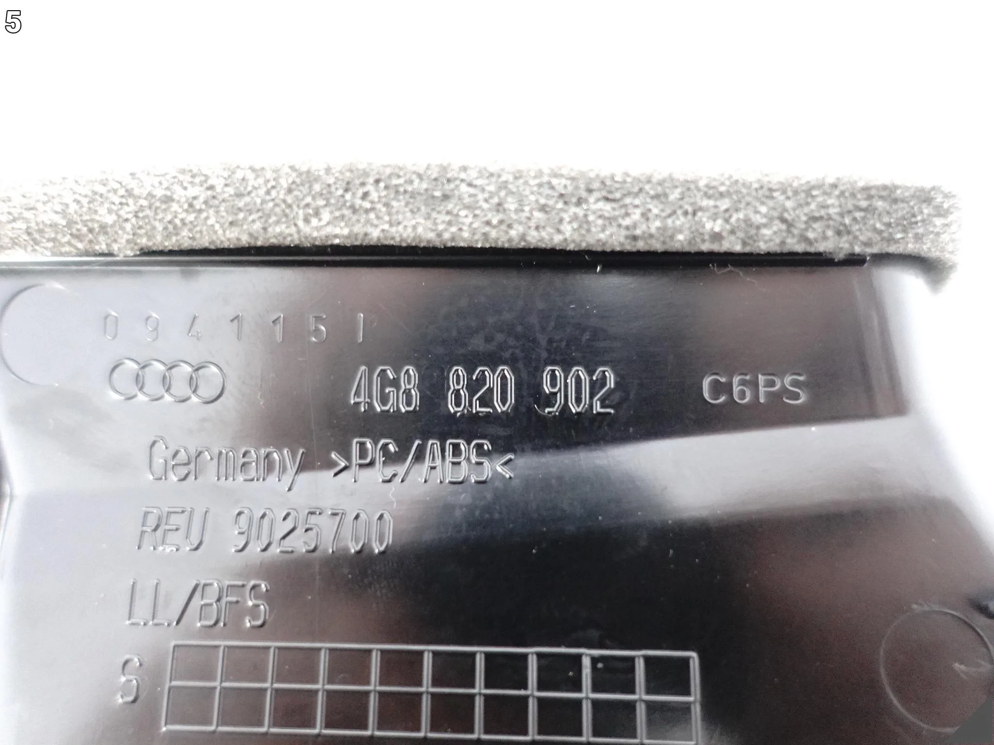 AUDI A7 S7 RS7 4G8 C7 LIFT 14-18 KRATKA NAWIEWU LISTWA DEKOR PRAWA PRZÓD AUDI A7 S7 RS7 4G8 C7 LIFT 14-18 KRATKA NAWIEWU LISTWA DEKOR PRAWA PRZÓD - obrazek 6