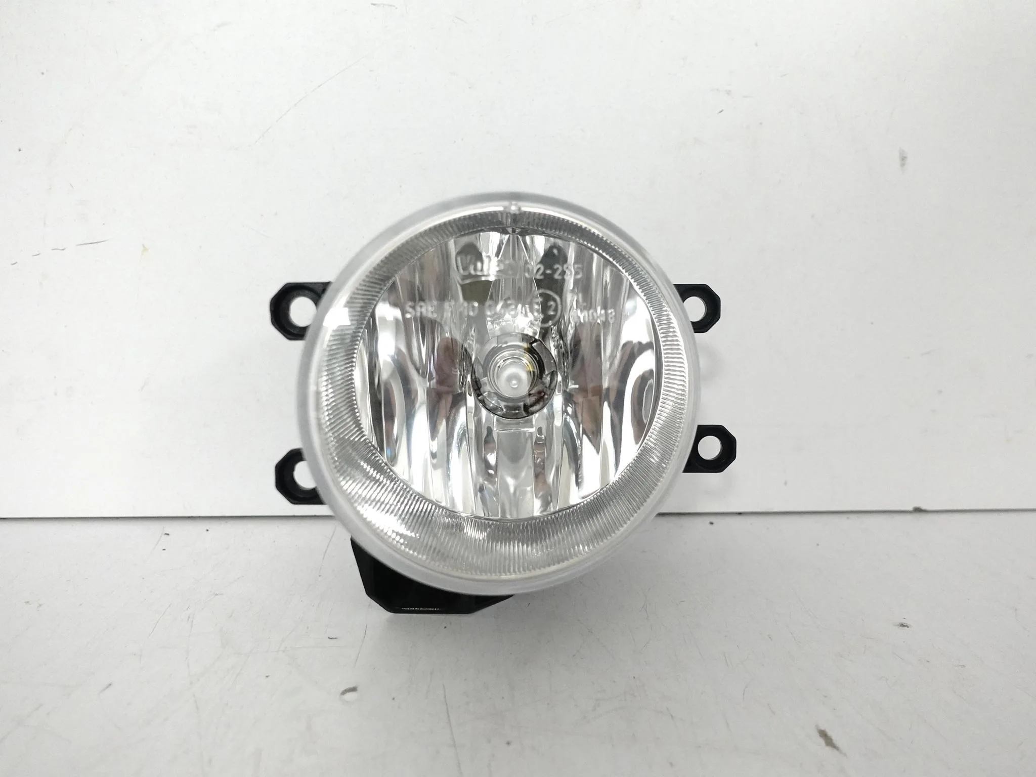 TOYOTA YARIS III AURIS II AYGO II HALOGEN ŚWIATŁO PRZECIWMGIELNE PRZÓD LEWA TOYOTA YARIS III AURIS II AYGO II HALOGEN ŚWIATŁO PRZECIWMGIELNE PRZÓD LEWA