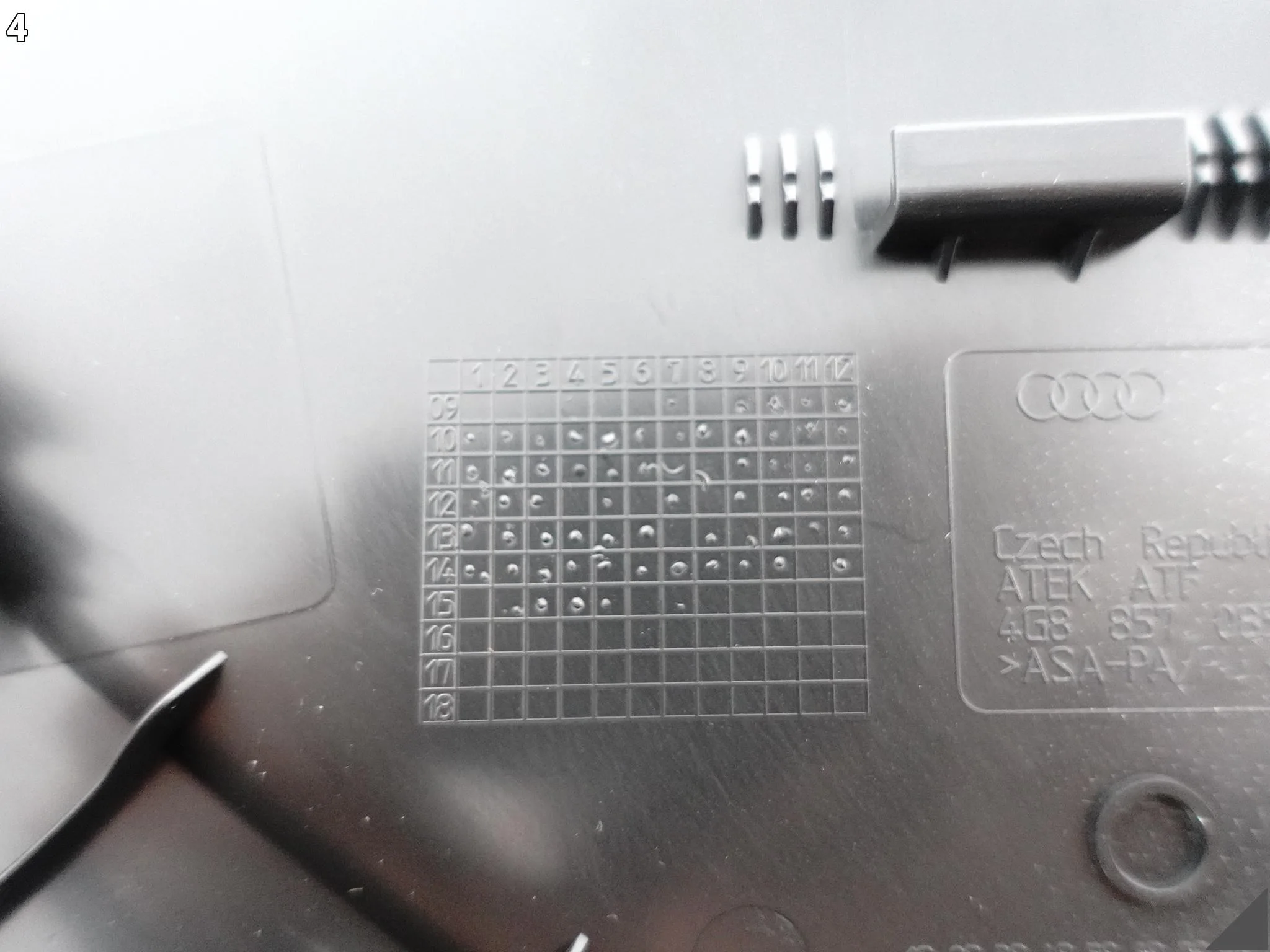 AUDI A7 S7 RS7 4G8 C7 10-18 ZAŚLEPKA BOCZNA DESKI KOKPITU LEWA 4PK AUDI A7 S7 RS7 4G8 C7 10-18 ZAŚLEPKA BOCZNA DESKI KOKPITU LEWA 4PK - obrazek 5
