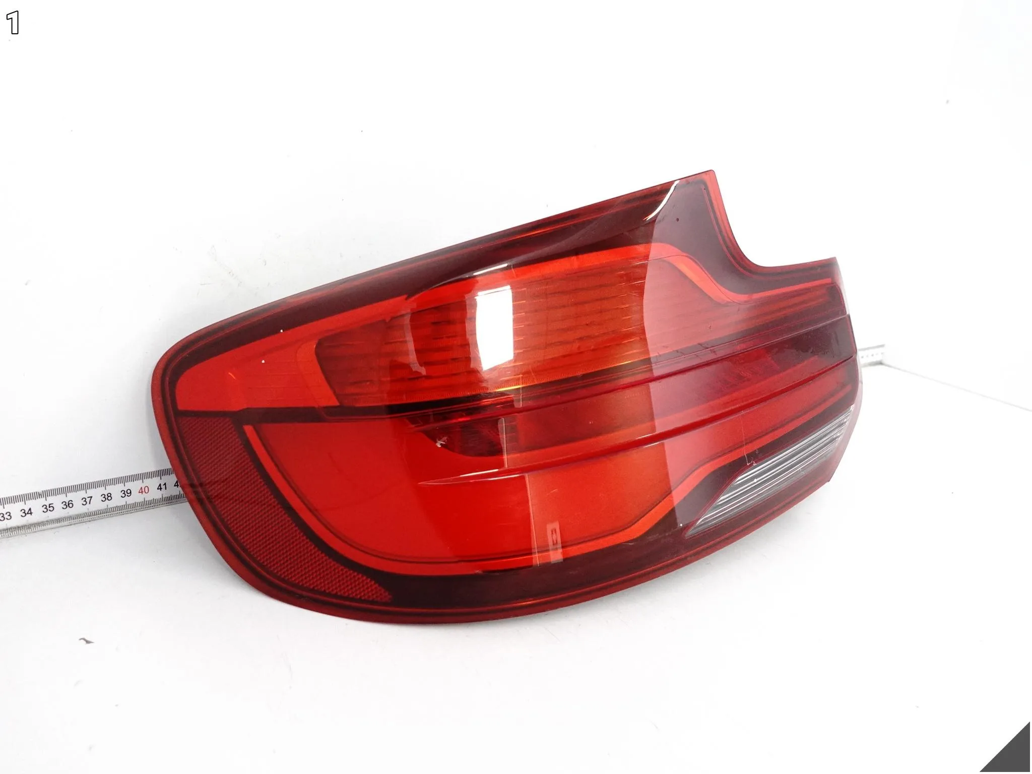BMW 2 F22 F23 M2 F87 LAMPA LED W BŁOTNIK LEWA TYŁ EU 7420991 BMW 2 F22 F23 M2 F87 LAMPA LED W BŁOTNIK LEWA TYŁ EU 7420991 - obrazek 2