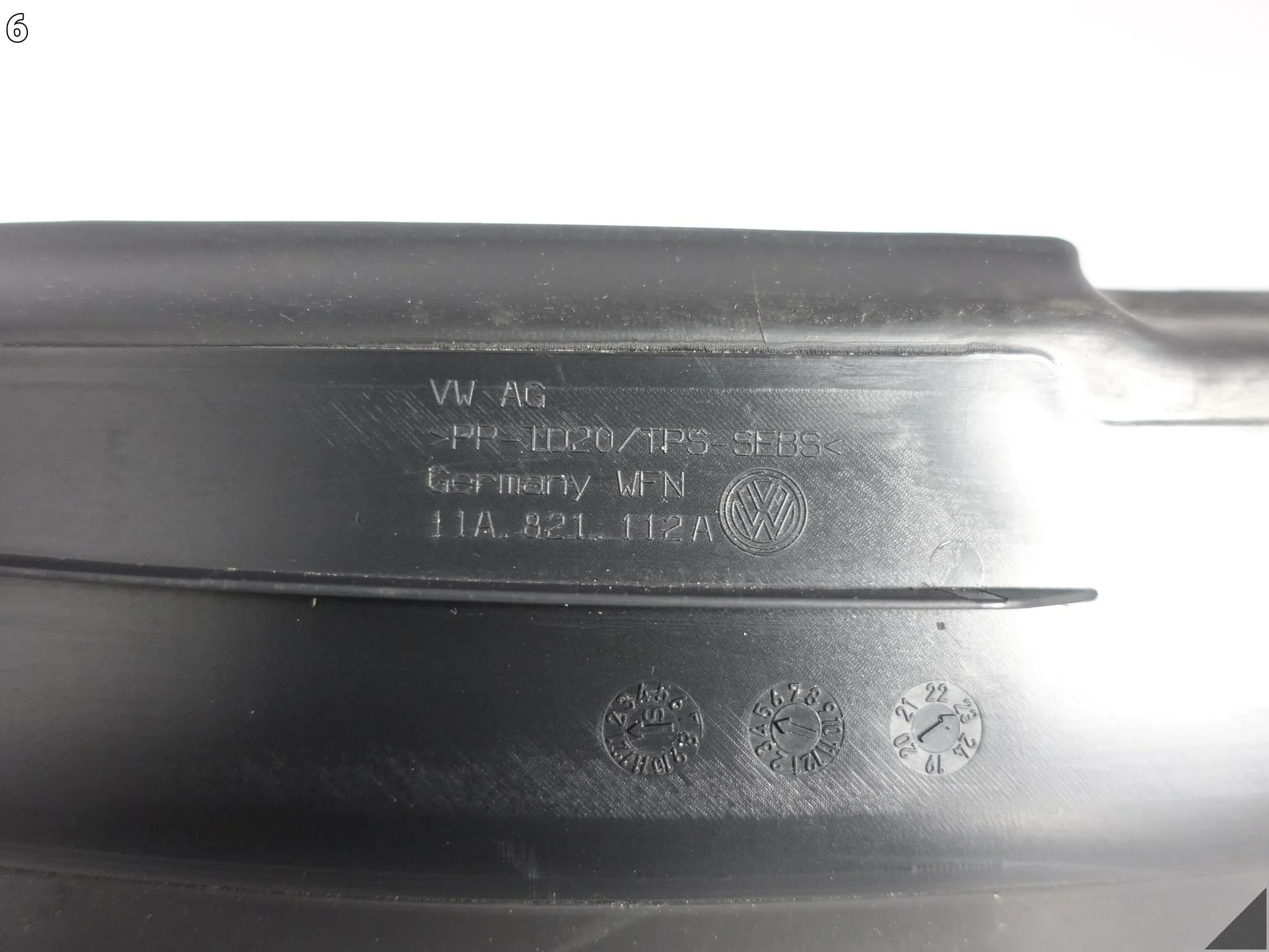 VW ID4 ID.4 11A 20- OSŁONA WYGŁUSZENIE LISTWA BŁOTNIKA PRZÓD PRAWY VW ID4 ID.4 11A 20- OSŁONA WYGŁUSZENIE LISTWA BŁOTNIKA PRZÓD PRAWY - obrazek 7
