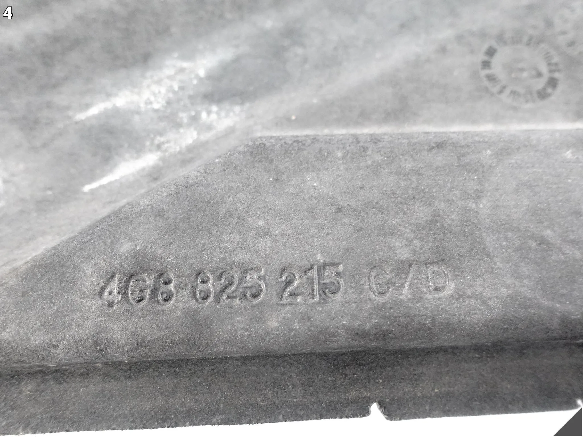 AUDI A7 S7 RS7 4G8 C7 10-18 PŁYTA OSŁONA PODŁOGI PODWOZIA LEWA TYŁ AUDI A7 S7 RS7 4G8 C7 10-18 PŁYTA OSŁONA PODŁOGI PODWOZIA LEWA TYŁ - obrazek 5