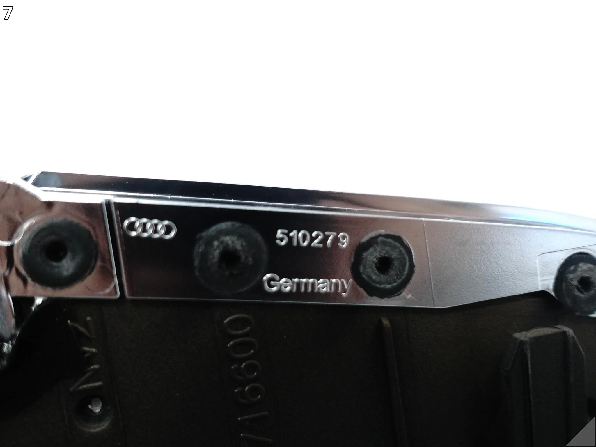 AUDI A7 S7 RS7 4G8 A6 S6 RS6 4G0 C7 10-18 LISTWA DEKOR TUNEL ŚRODKOWY KB4 AUDI A7 S7 RS7 4G8 A6 S6 RS6 4G0 C7 10-18 LISTWA DEKOR TUNEL ŚRODKOWY KB4 - obrazek 8