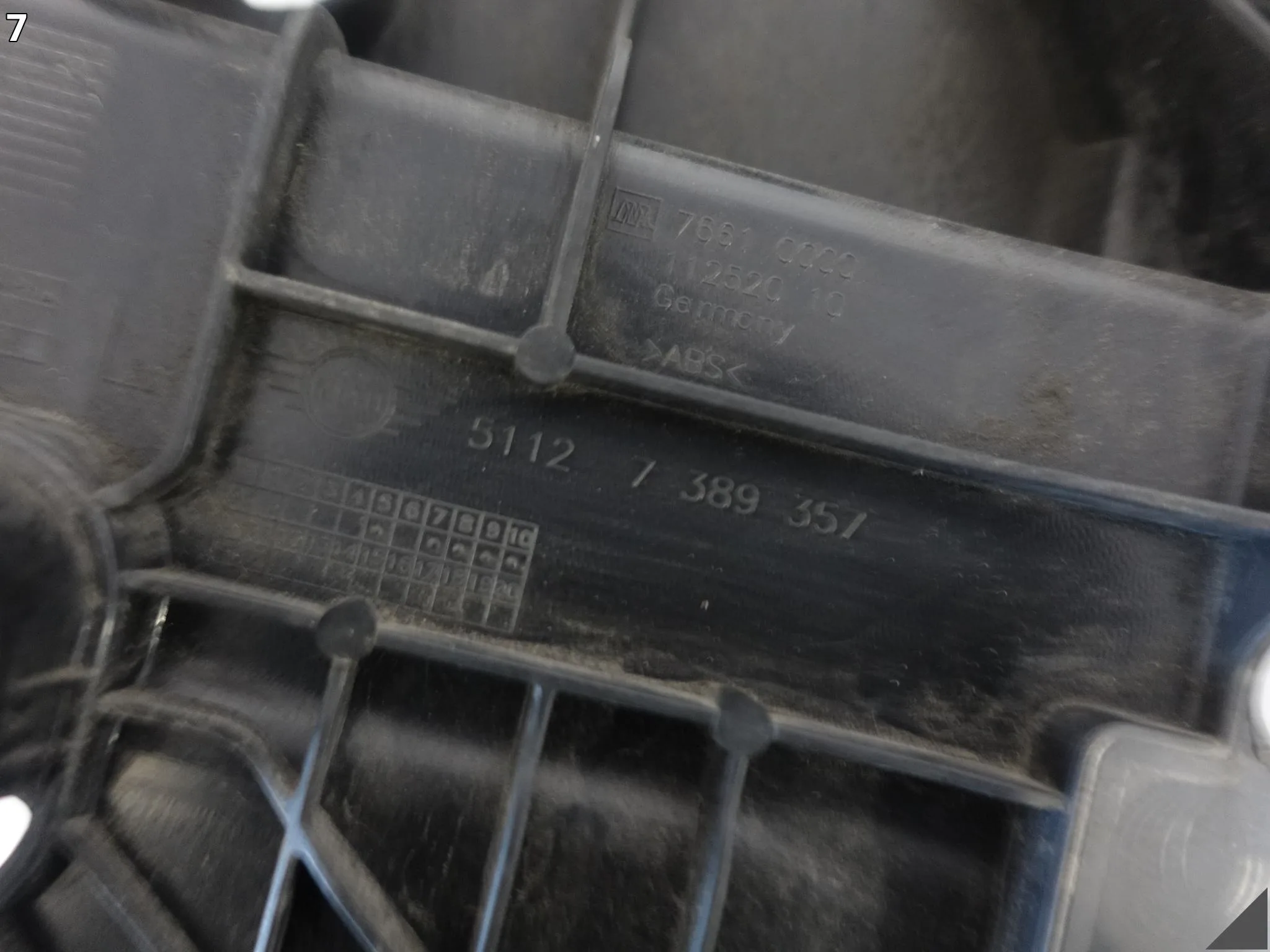 MINI COUNTRYMAN II F60 LIFT LCI 17-23 ŚLIZG MOCOWANIE W ZDERZAK TYŁ LEWE e5a0d32c6aa63f682d058f3366275d1a