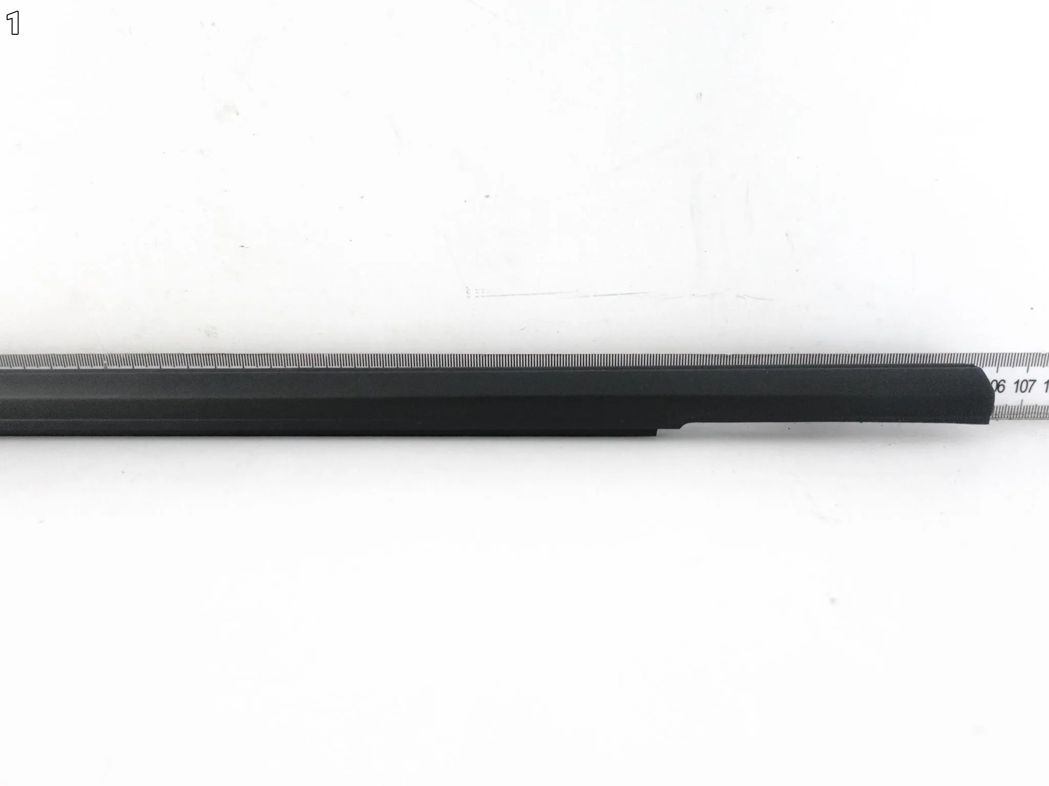 TOYOTA PRIUS IV XW50 15-23 LISTWA ZGARNIAJĄCA SZYBY DRZWI PRZÓD PRAWA TOYOTA PRIUS IV XW50 15-23 LISTWA ZGARNIAJĄCA SZYBY DRZWI PRZÓD PRAWA - obrazek 2