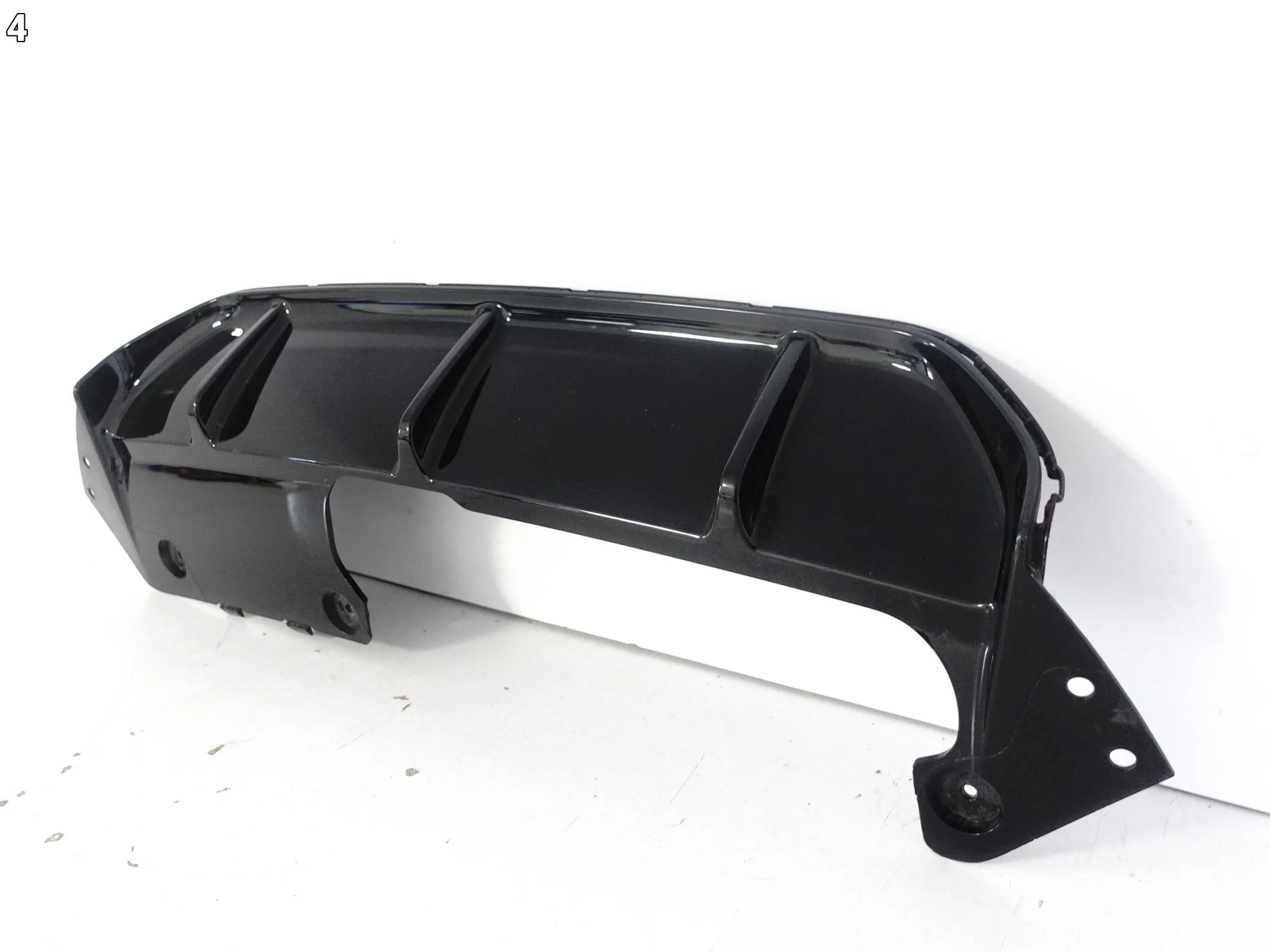 BMW M5 F90 17-23 LCI OSŁONA DOKŁADKA SPOILER DYFUZOR HAKA W ZDERZAK TYŁ 452587124623036b742df47c57e16139