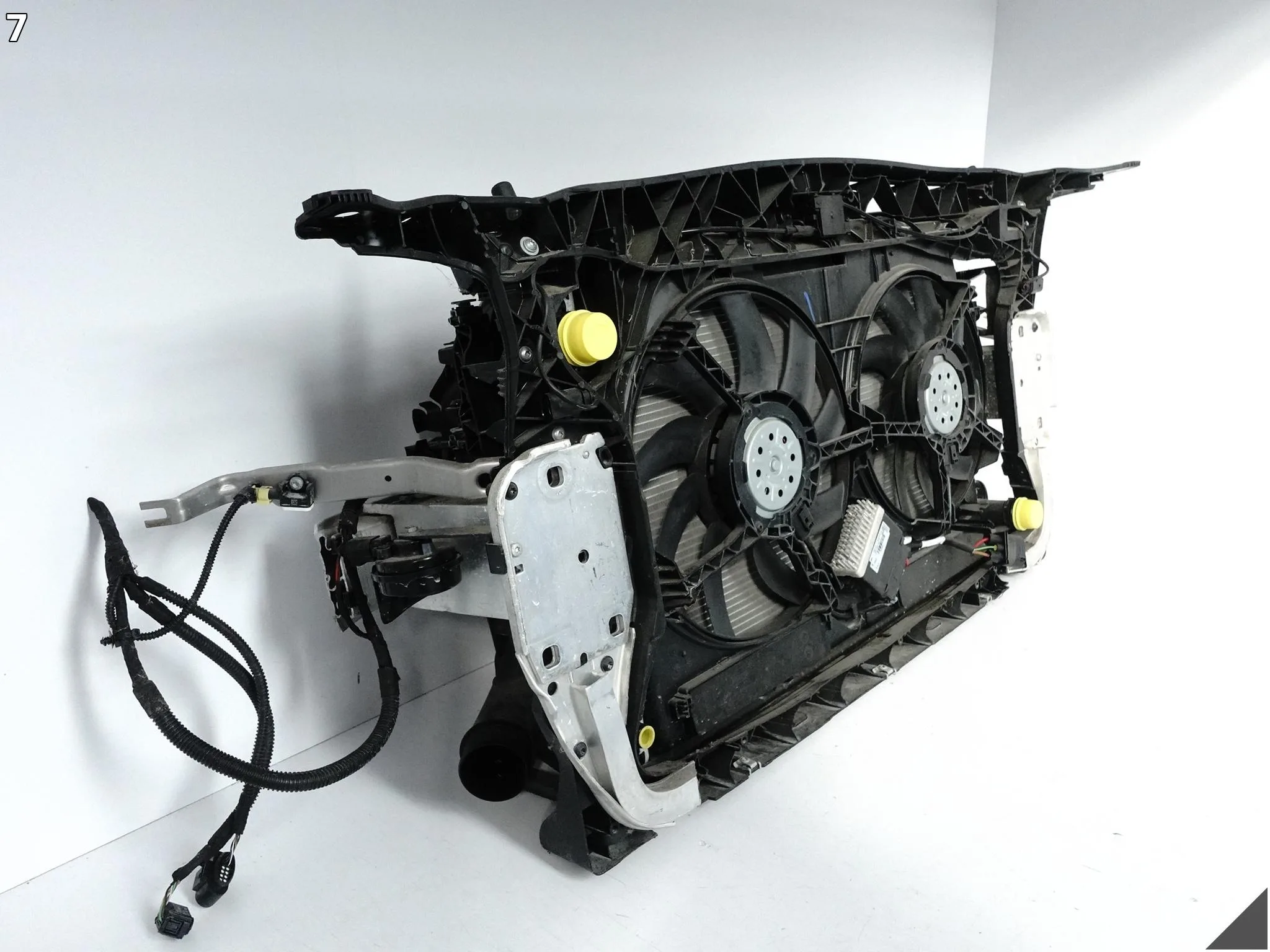 AUDI A7 4G8 A6 4G0 C7 10-18 WZMOCNIENIE PAS CHŁODNICE WENTYLATOR 3.0 TDI AUDI A7 4G8 A6 4G0 C7 10-18 WZMOCNIENIE PAS CHŁODNICE WENTYLATOR 3.0 TDI - obrazek 8