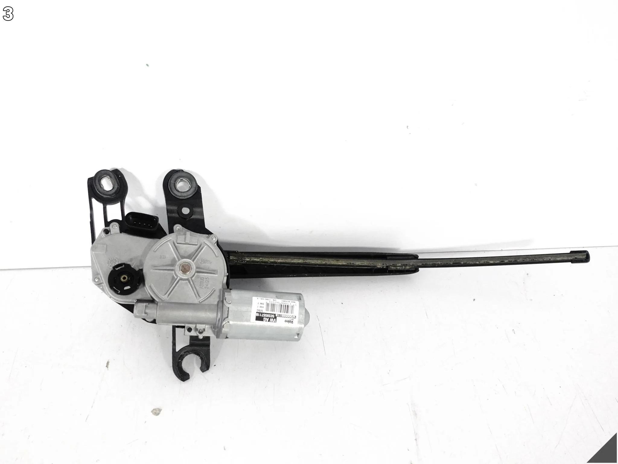 AUDI Q3 83A F3 18-25 SILNICZEK MECHANIZM WYCIERACZKI RAMIĘ KLAPA BAGAŻNIKA 173620c6a430992174730769b981a4e0
