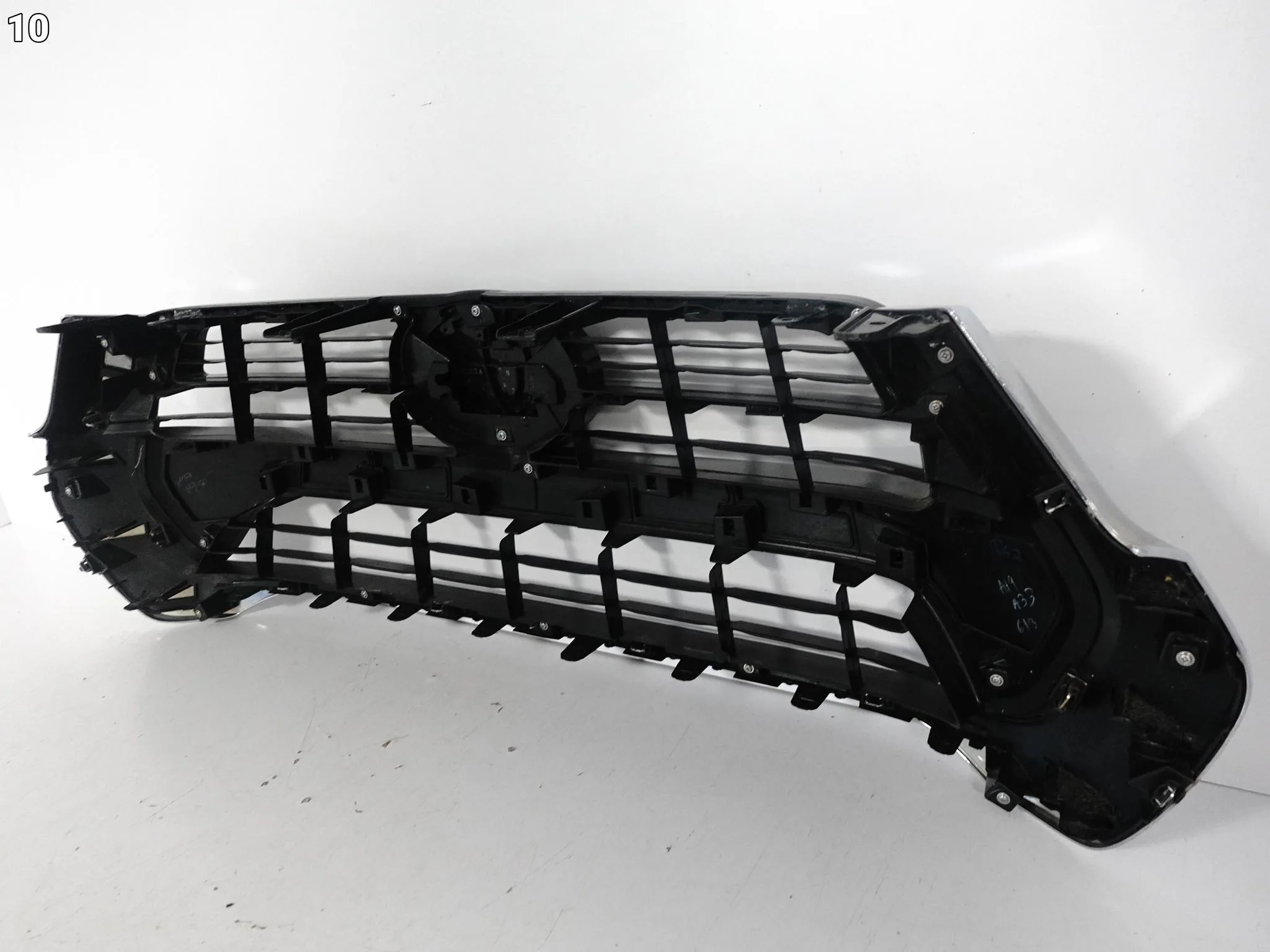 TOYOTA HILUX VIII 8 LIFT 20-24 GRILL ATRAPA KRATKA W ZDERZAK PRZÓD c12c2c3e8035ae2b7ca80a0d724d5279