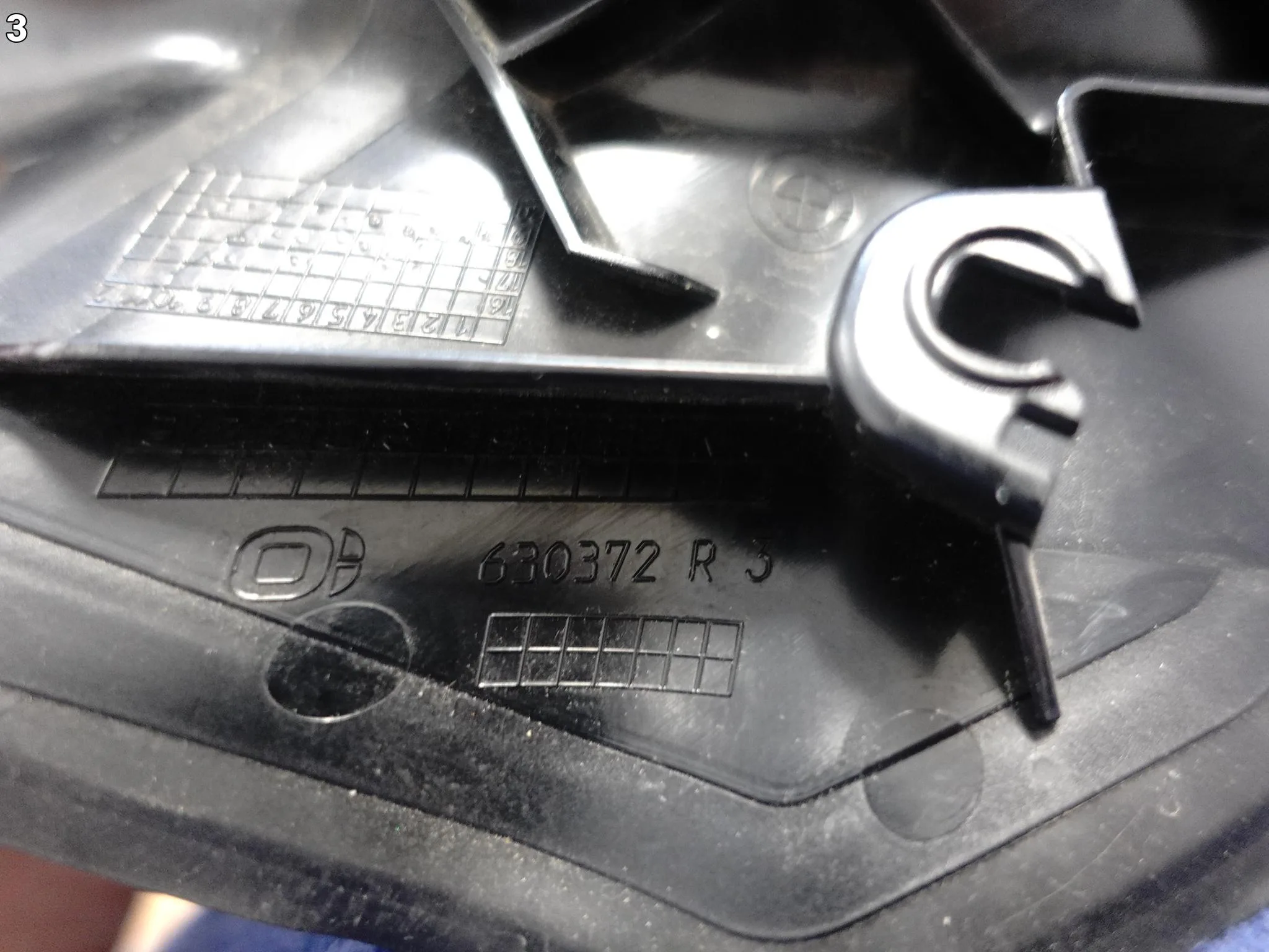 BMW 5 G30 M5 F90 17-20 OSŁONA OBUDOWA LISTWA KLAPY LAMPY TYŁ PRAWA f0c8df71156abd8b0fe4fca716ae01a3