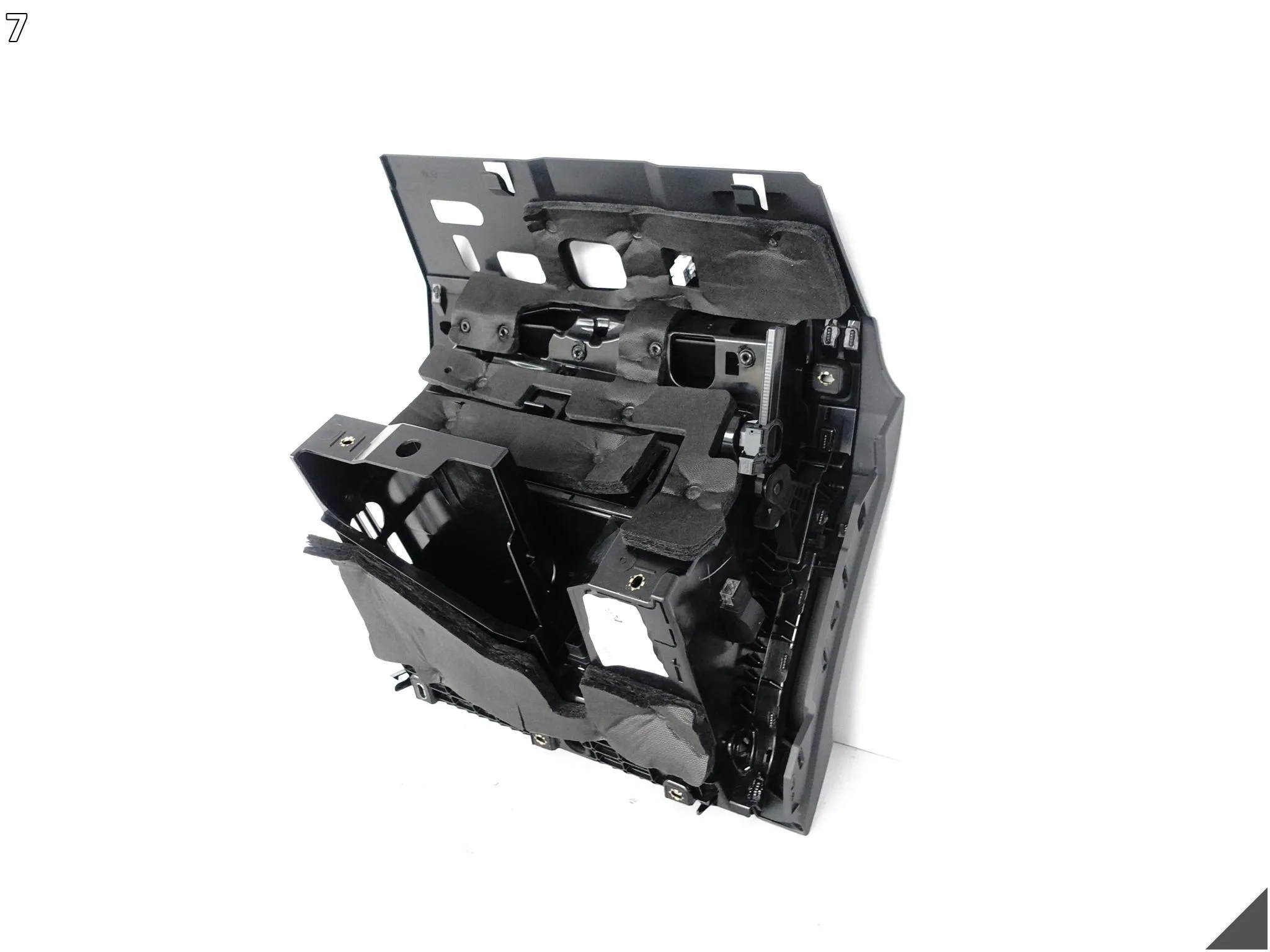 AUDI Q3 83A 83B F3 18-25 SCHOWEK PASAŻERA W KOKPIT DESKĘ 83B857035 SOUL 6PS 30383a2ba95fbc6926687b3b67b2ede3