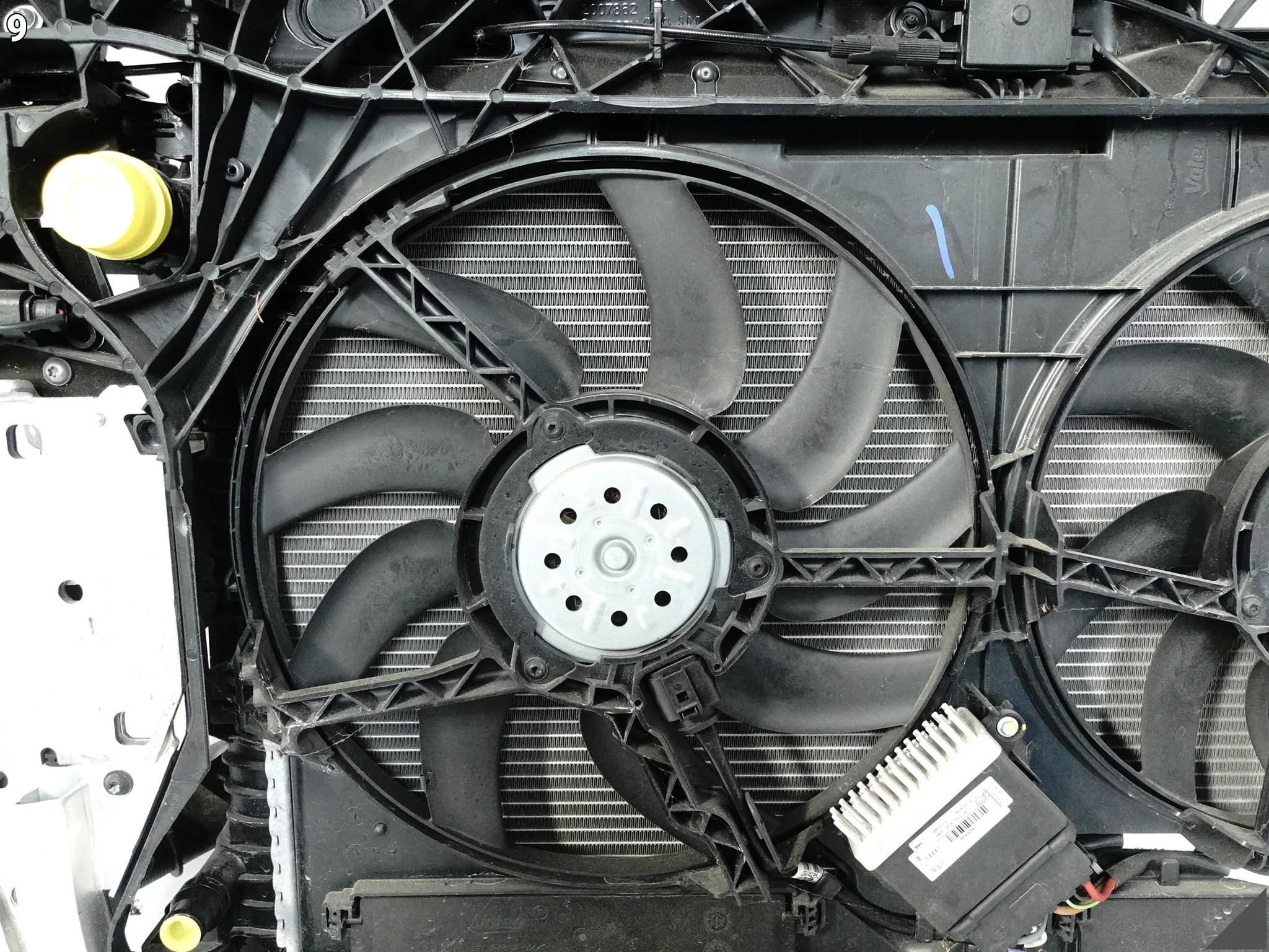 AUDI A7 4G8 A6 4G0 C7 10-18 WZMOCNIENIE PAS CHŁODNICE WENTYLATOR 3.0 TDI AUDI A7 4G8 A6 4G0 C7 10-18 WZMOCNIENIE PAS CHŁODNICE WENTYLATOR 3.0 TDI - obrazek 10