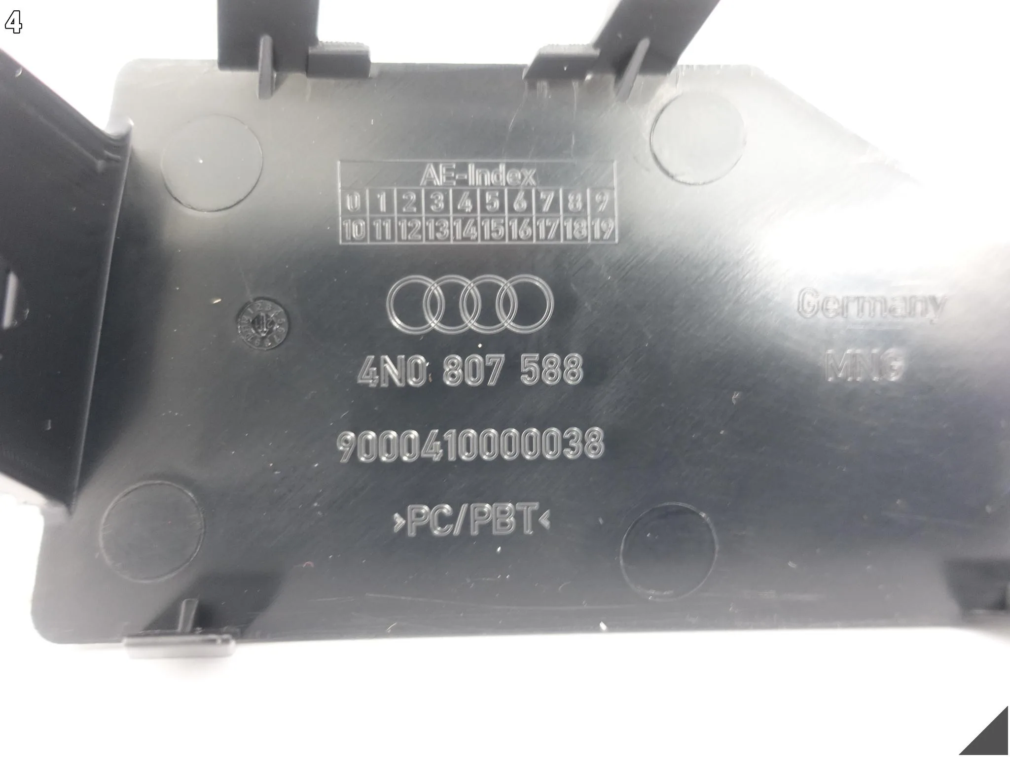 AUDI A8 4N0 D5 17-21 ZAŚLEPKA KRATKA OSŁONA LISTWA W ZDERZAK PRZÓD PRAWA AUDI A8 4N0 D5 17-21 ZAŚLEPKA KRATKA OSŁONA LISTWA W ZDERZAK PRZÓD PRAWA - obrazek 5