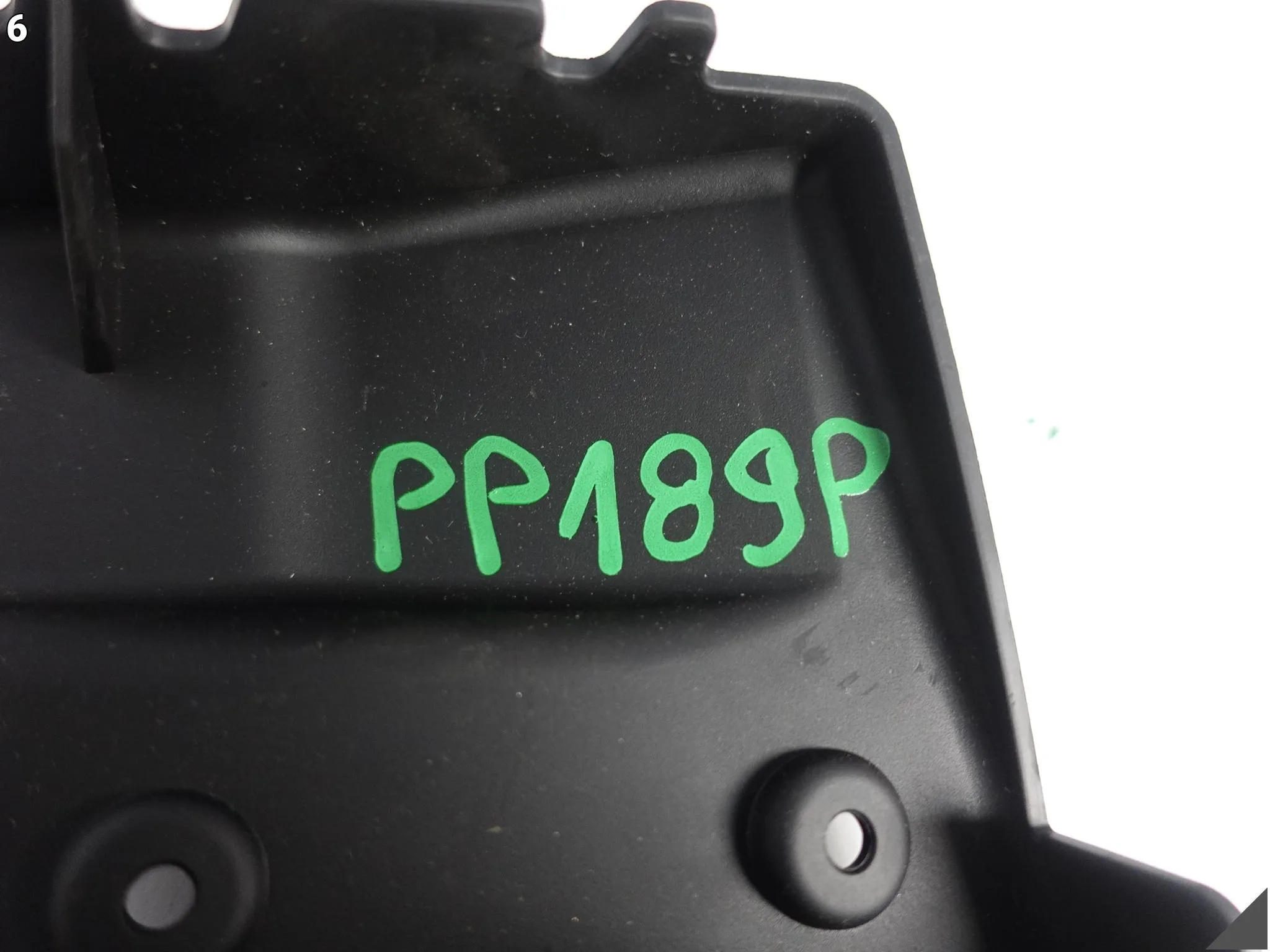 AUDI A8 4N0 D5 17-21 KIEROWNICA WLOT KANAŁ POWIETRZA PRAWY PRZÓD 4N0807158 AUDI A8 4N0 D5 17-21 KIEROWNICA WLOT KANAŁ POWIETRZA PRAWY PRZÓD 4N0807158 - obrazek 7