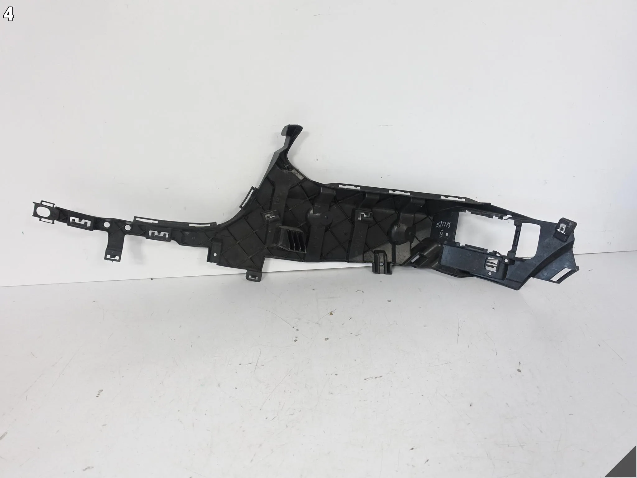 BMW X3 G01 X4 G02 LCI LIFT 21-25 ŚLIZG MOCOWANIE W ZDERZAK PRAWY PRZÓD 2af1e1e7553b9bb9cd46398a071f40ac