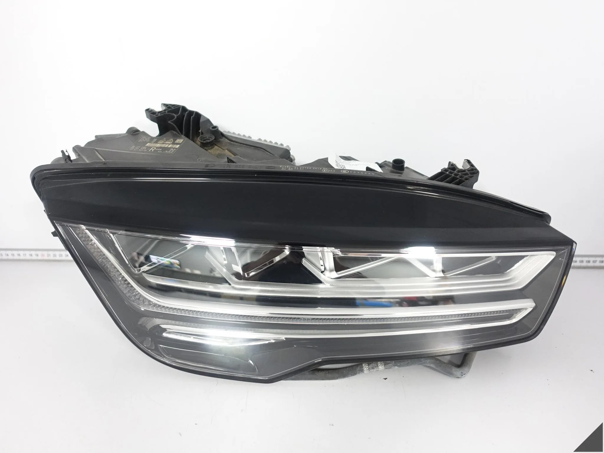 AUDI A7 S7 4G8 C7 LIFT 14-18 LAMPA FULL LED PRAWA PRZÓD EUROPA + MODUŁY AUDI A7 S7 4G8 C7 LIFT 14-18 LAMPA FULL LED PRAWA PRZÓD EUROPA + MODUŁY