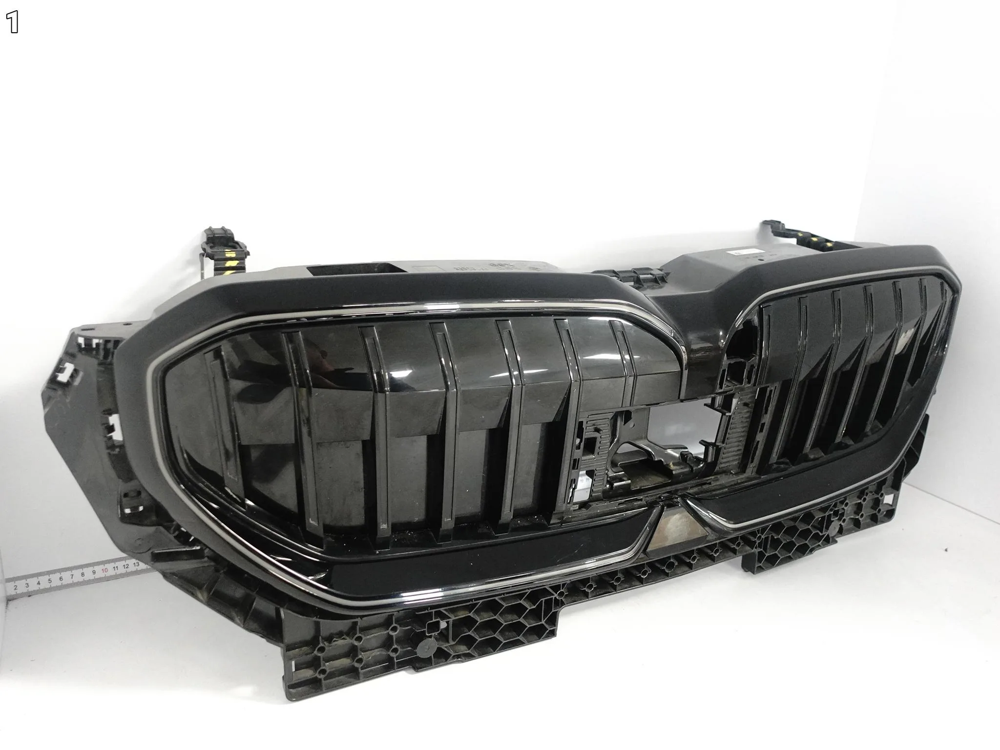 BMW 5 i5 G60 G61 M-PAKIET MSP 23- GRILL ATRAPA WLOT ŻALUZJA W ZDERZAK PRZÓD 418b32c6bcf3ccabbd7a12f0270a253d