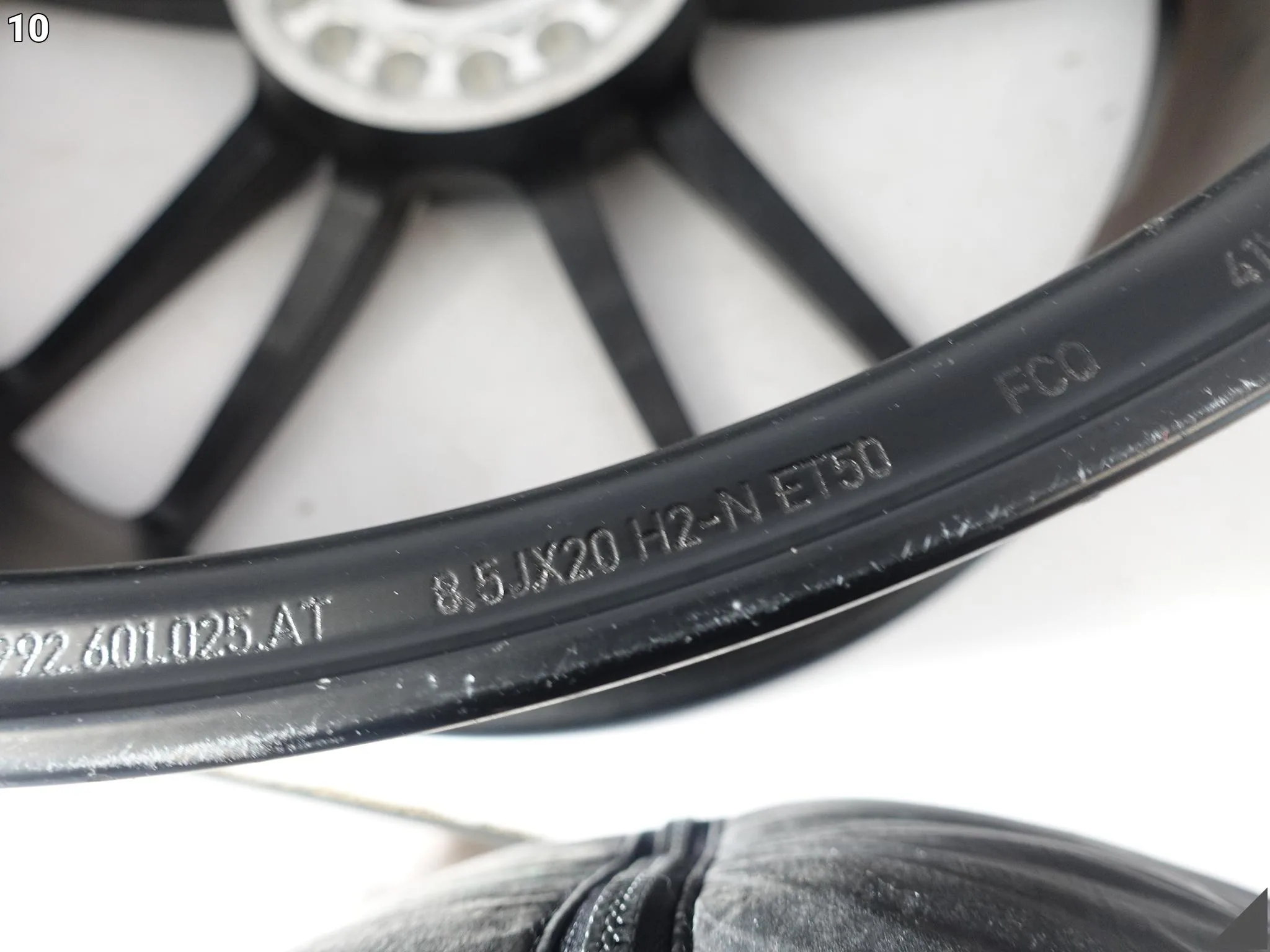 PORSCHE 911 992 TURBO SPORT 4 FELGA ALUFELGA 8,5Jx20 ET50 992601025AT JE1 PORSCHE 911 992 TURBO SPORT 4 FELGA ALUFELGA 8,5Jx20 ET50 992601025AT JE1 - obrazek 11