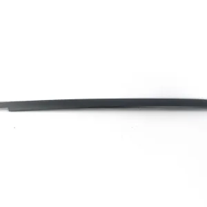 TOYOTA LAND CRUISER J250 ZX 1958 24- LISTWA USZCZELKA SZYBY CZOŁOWEJ PRAWA TOYOTA LAND CRUISER J250 ZX 1958 24- LISTWA USZCZELKA SZYBY CZOŁOWEJ PRAWA