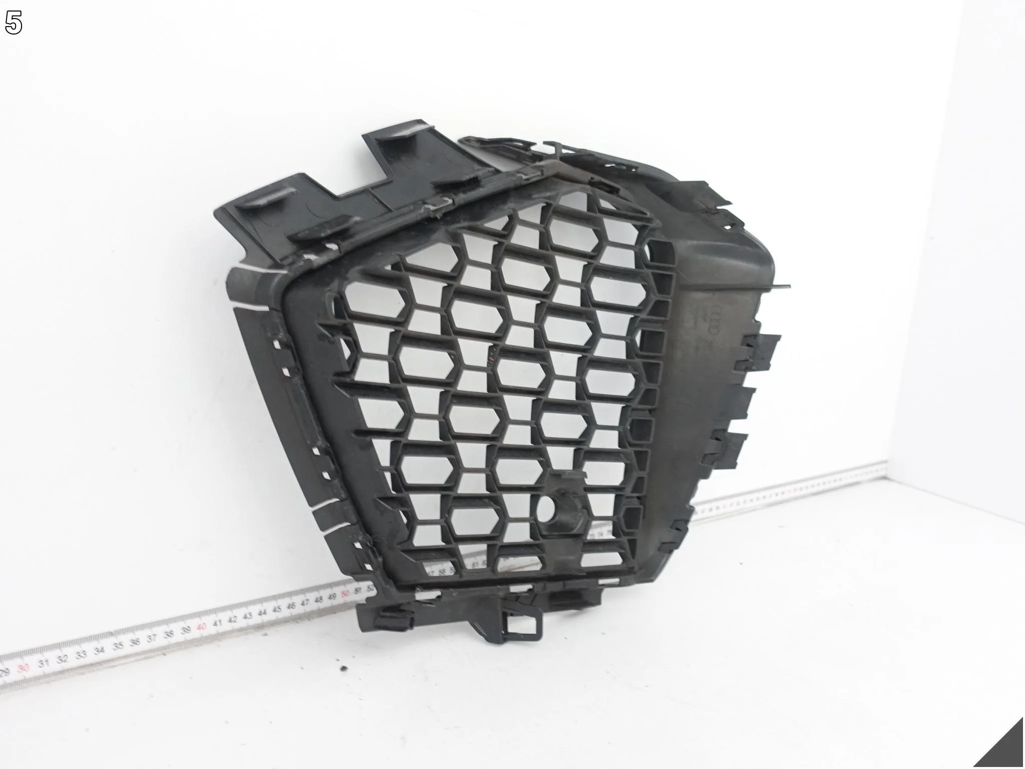 AUDI RSQ3 Q3 RS II F3 83A 83F 18- ZDERZAK KRATKA LEWA PRZÓD 83A807681F 9e0c46d79f1b22b71ca6b3f13708fa68