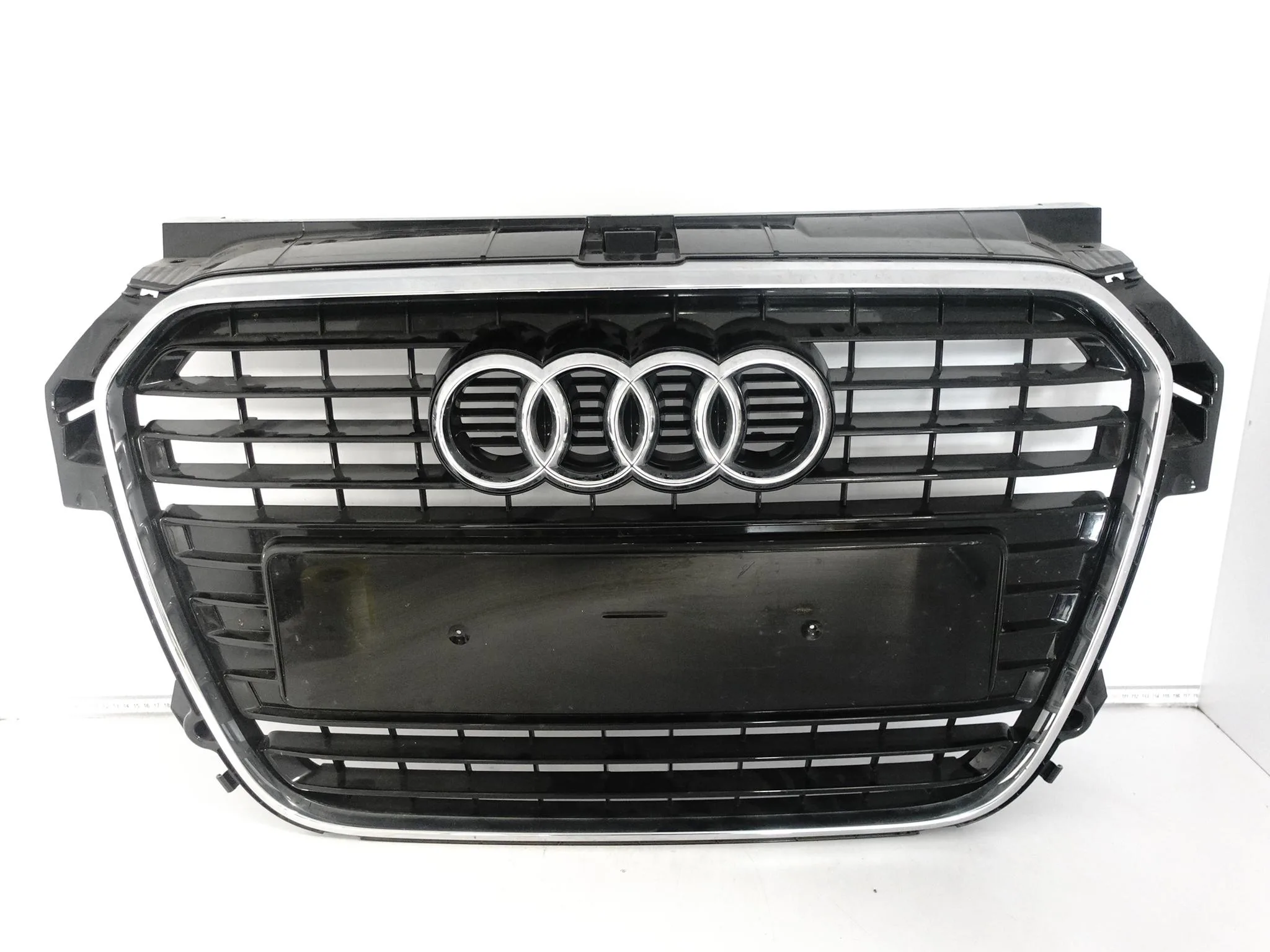 AUDI A1 8X0 SPORTBACK S-LINE 10-14 GRILL ATRAPA KRATKA W ZDERZAK BLACK 93707ed7a198bb75efd64307170c7282