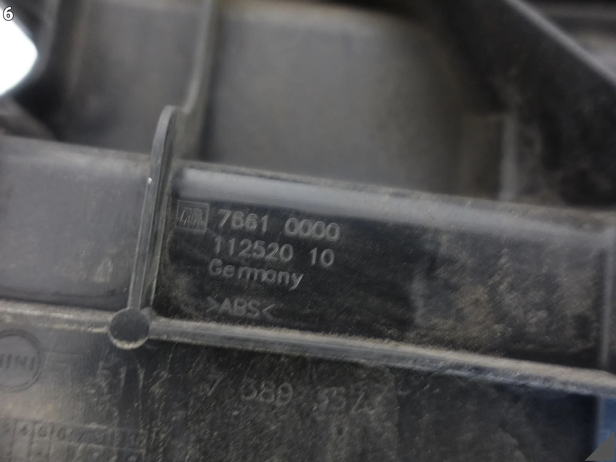 MINI COUNTRYMAN II F60 LIFT LCI 17-23 ŚLIZG MOCOWANIE W ZDERZAK TYŁ LEWE ac5e2d036b834ce8d6f82bf56df7f8ee