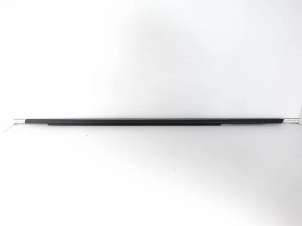 LEXUS LBX 23- LISTWA ZGARNIAJĄCA SZYBY DRZWI PRZÓD LEWA 68210-52280 ORG LEXUS LBX 23- LISTWA ZGARNIAJĄCA SZYBY DRZWI PRZÓD LEWA 68210-52280 ORG