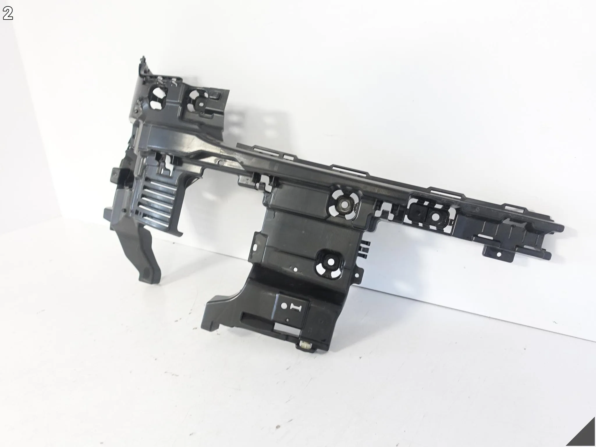 MINI COUNTRYMAN II F60 LIFT LCI 17-23 ŚLIZG MOCOWANIE W ZDERZAK TYŁ LEWE ef03d5a7b50bf095e588c79cb7b8a97f