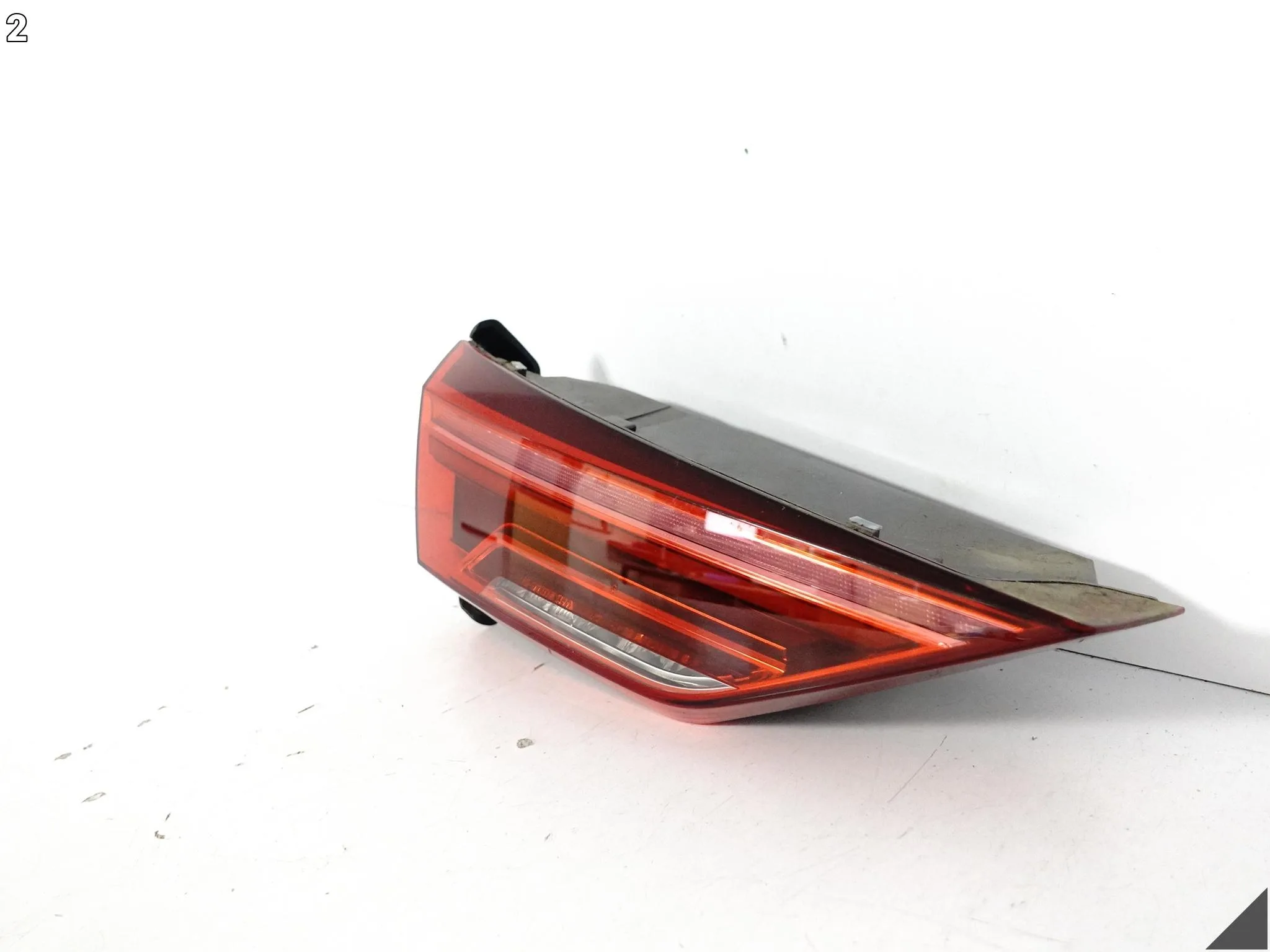 AUDI Q3 83A F3 18-25 LAMPA LED W KLAPĘ BAGAŻNIKA LEWA TYŁ EUROPA 24KM 481c1521b59b54e84becadb219d5afad