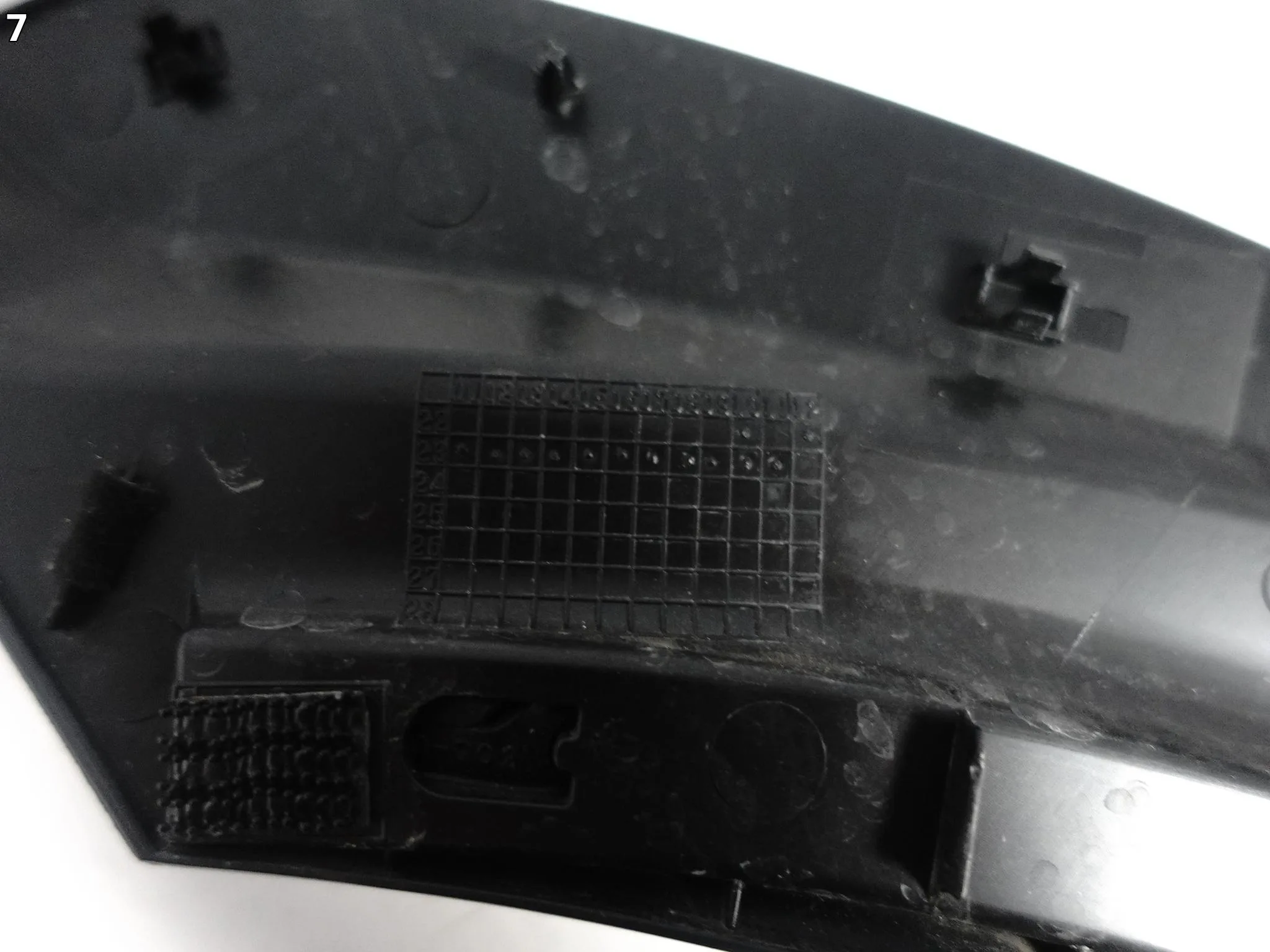 LEXUS RZ 450E 23- LISTWA OCHRANIACZ OSŁONA DRZWI TYŁ PRAWA 67857-46040 LEXUS RZ 450E 23- LISTWA OCHRANIACZ OSŁONA DRZWI TYŁ PRAWA 67857-46040 - obrazek 8