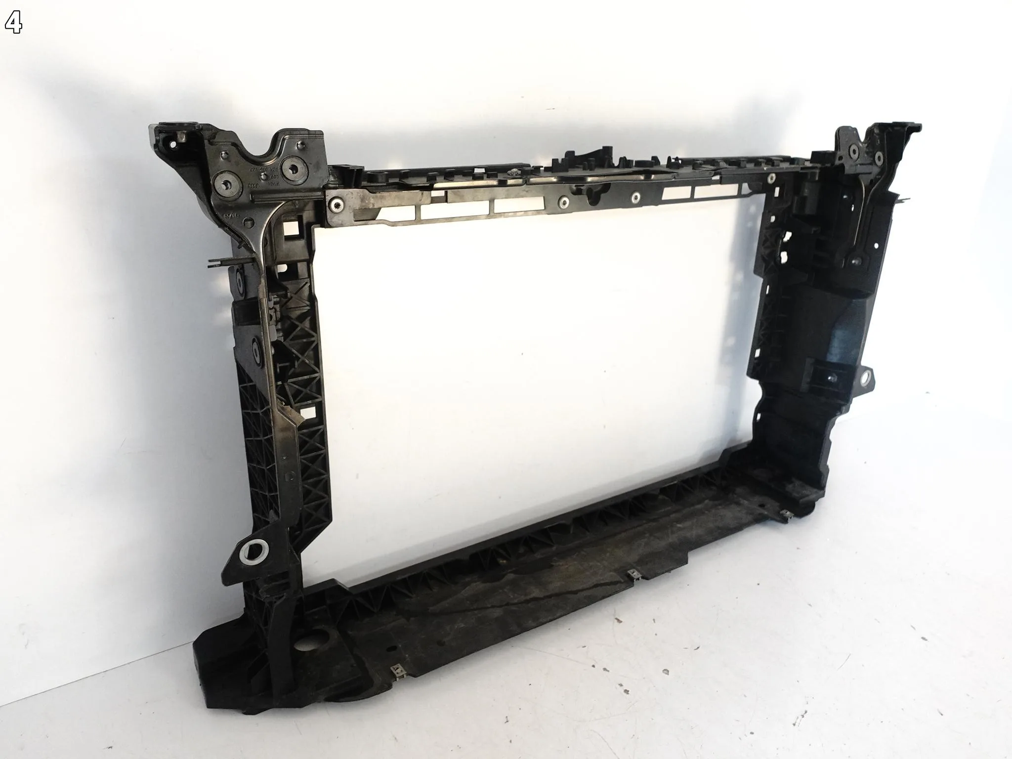 AUDI A1 II 82A GB 18-26 PAS WZMOCNIENIE WSPORNIK PRZÓD bfb509f24a83b6f30f2d0c5b77a33aed