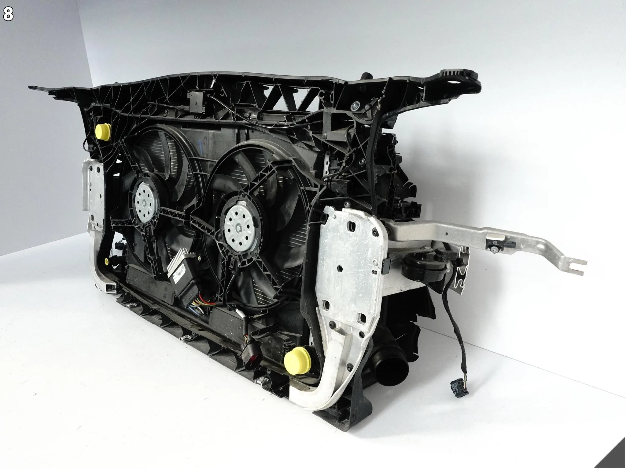AUDI A7 4G8 A6 4G0 C7 10-18 WZMOCNIENIE PAS CHŁODNICE WENTYLATOR 3.0 TDI AUDI A7 4G8 A6 4G0 C7 10-18 WZMOCNIENIE PAS CHŁODNICE WENTYLATOR 3.0 TDI - obrazek 9